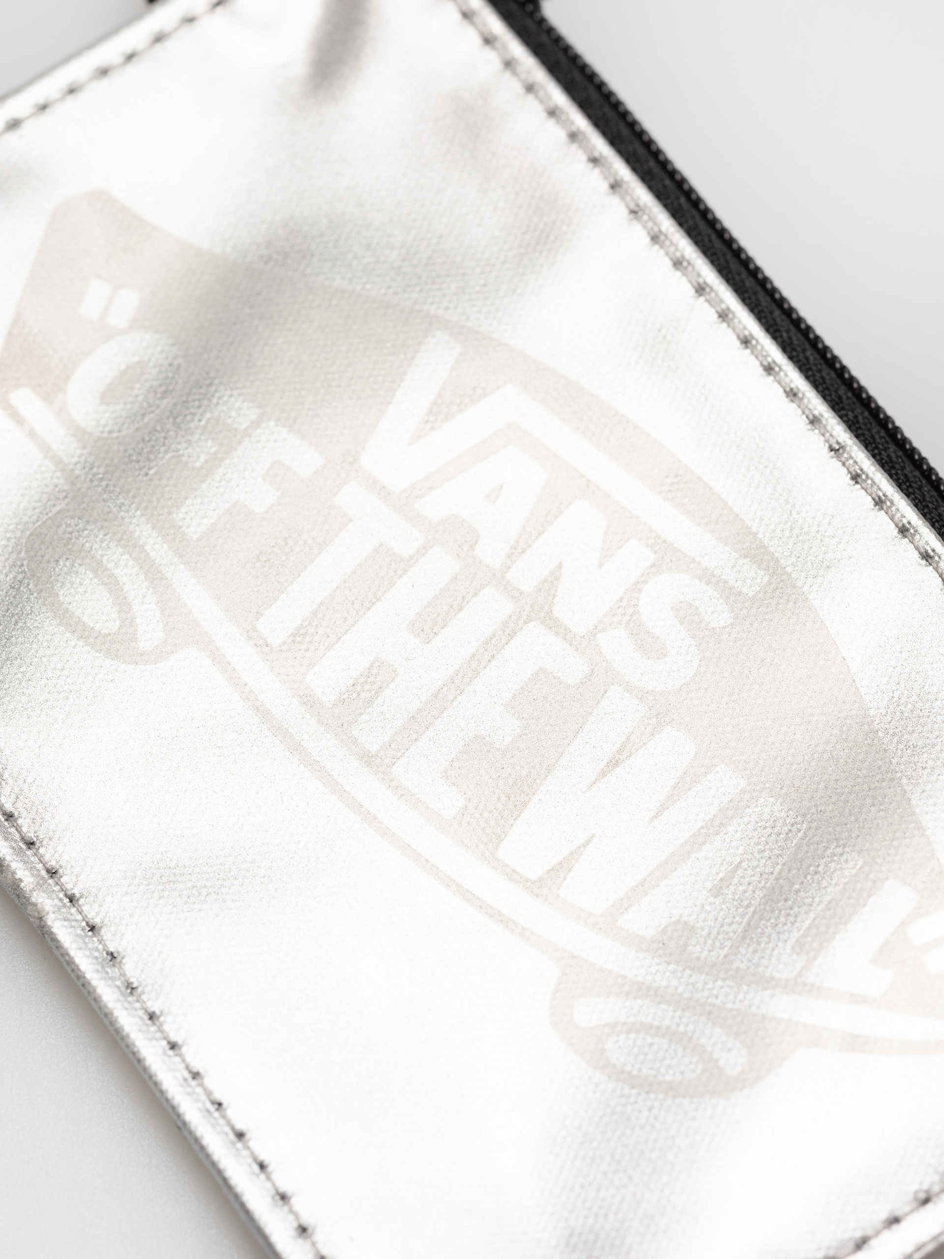 Портмоне Vans Off The Wall Zip (silver)