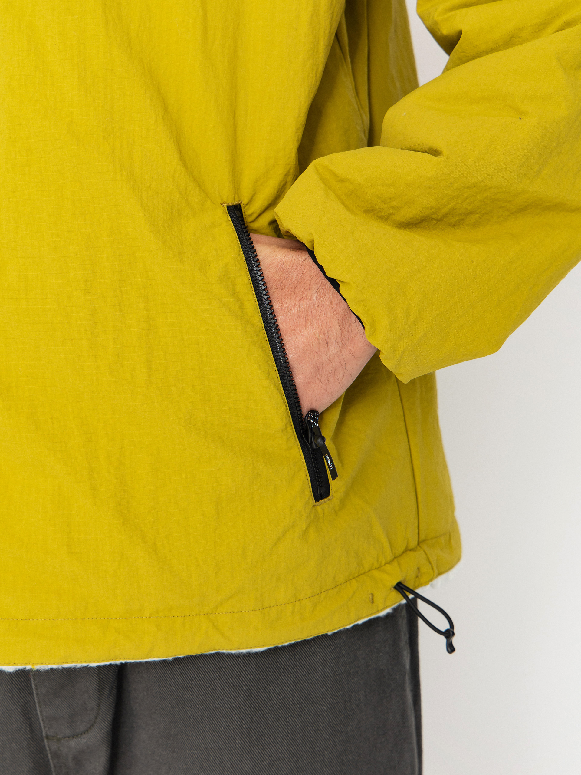 Яке Gramicci Reversible Sherpa (natural/chartreuse)