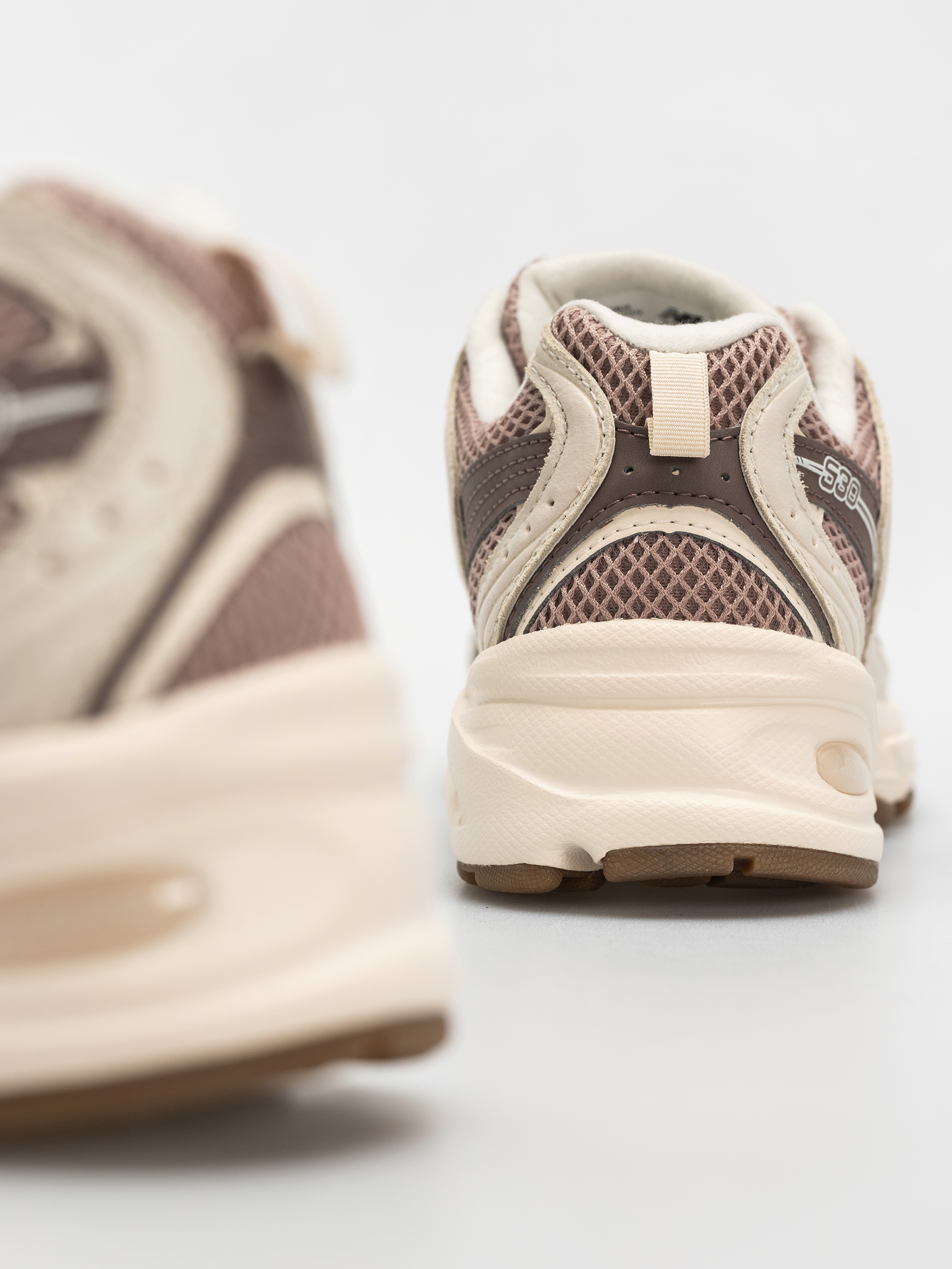 Обувки New Balance 530 (bisque)