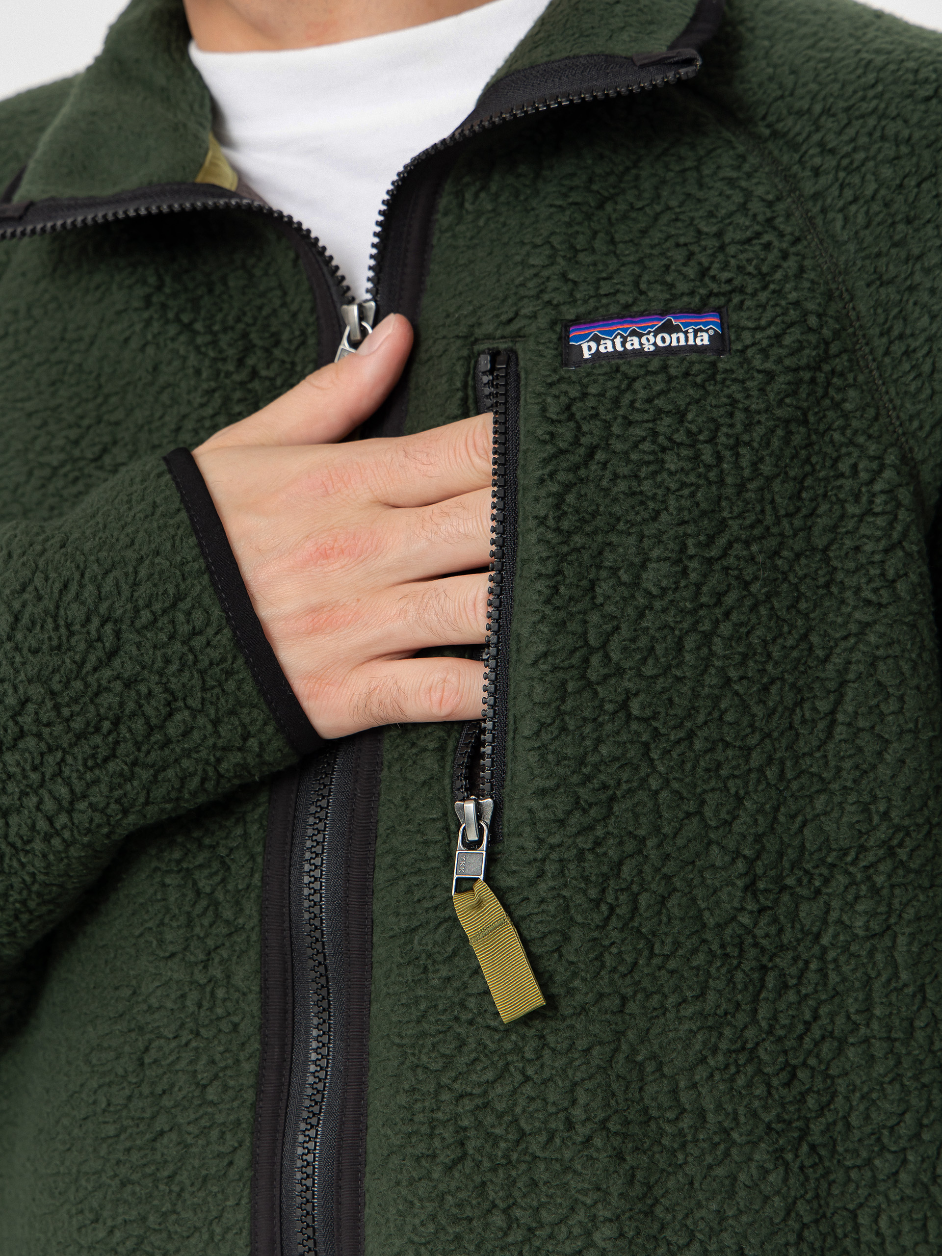 Яке Patagonia Retro Pile (old growth green)