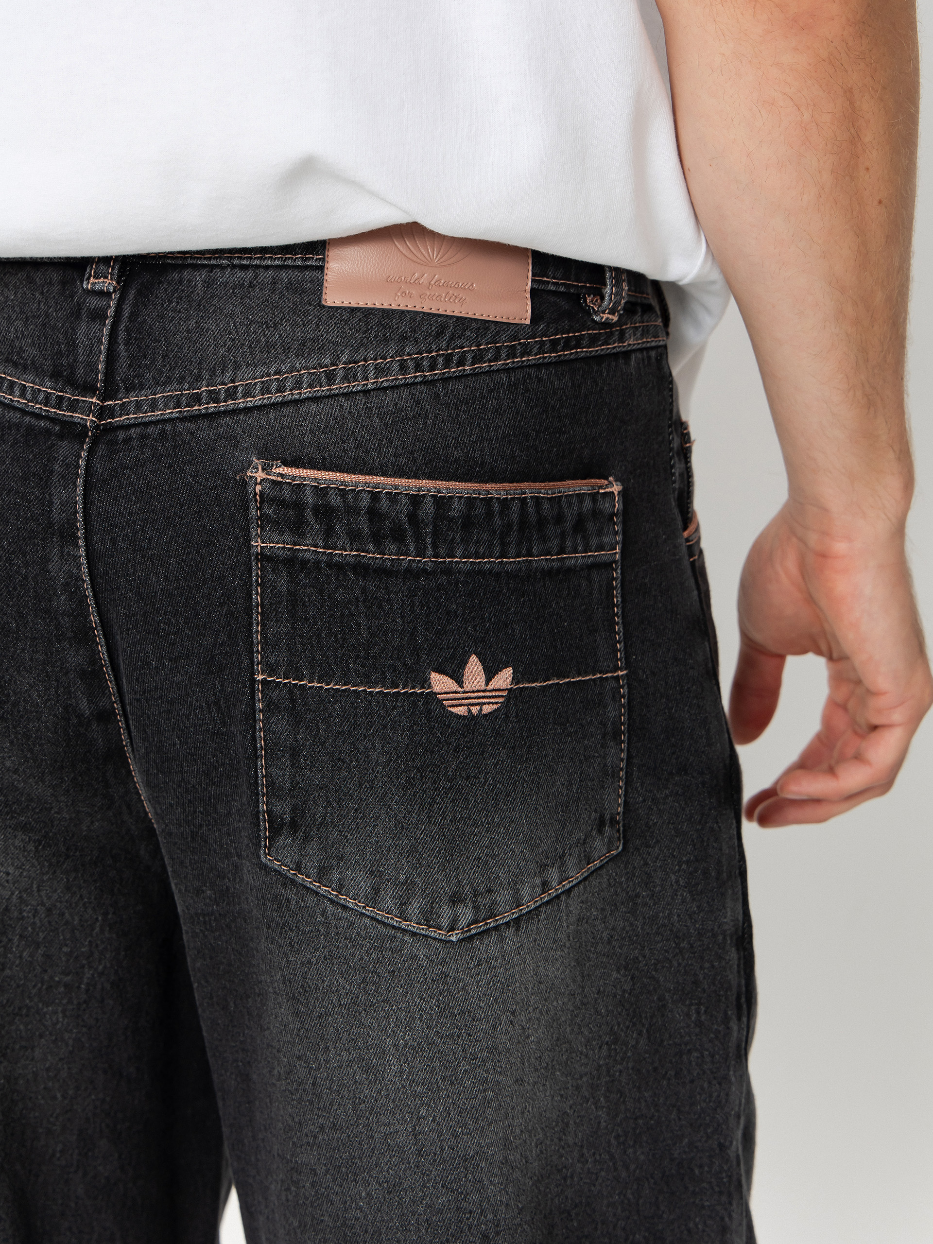 Къси панталони adidas Tyshawn (black)