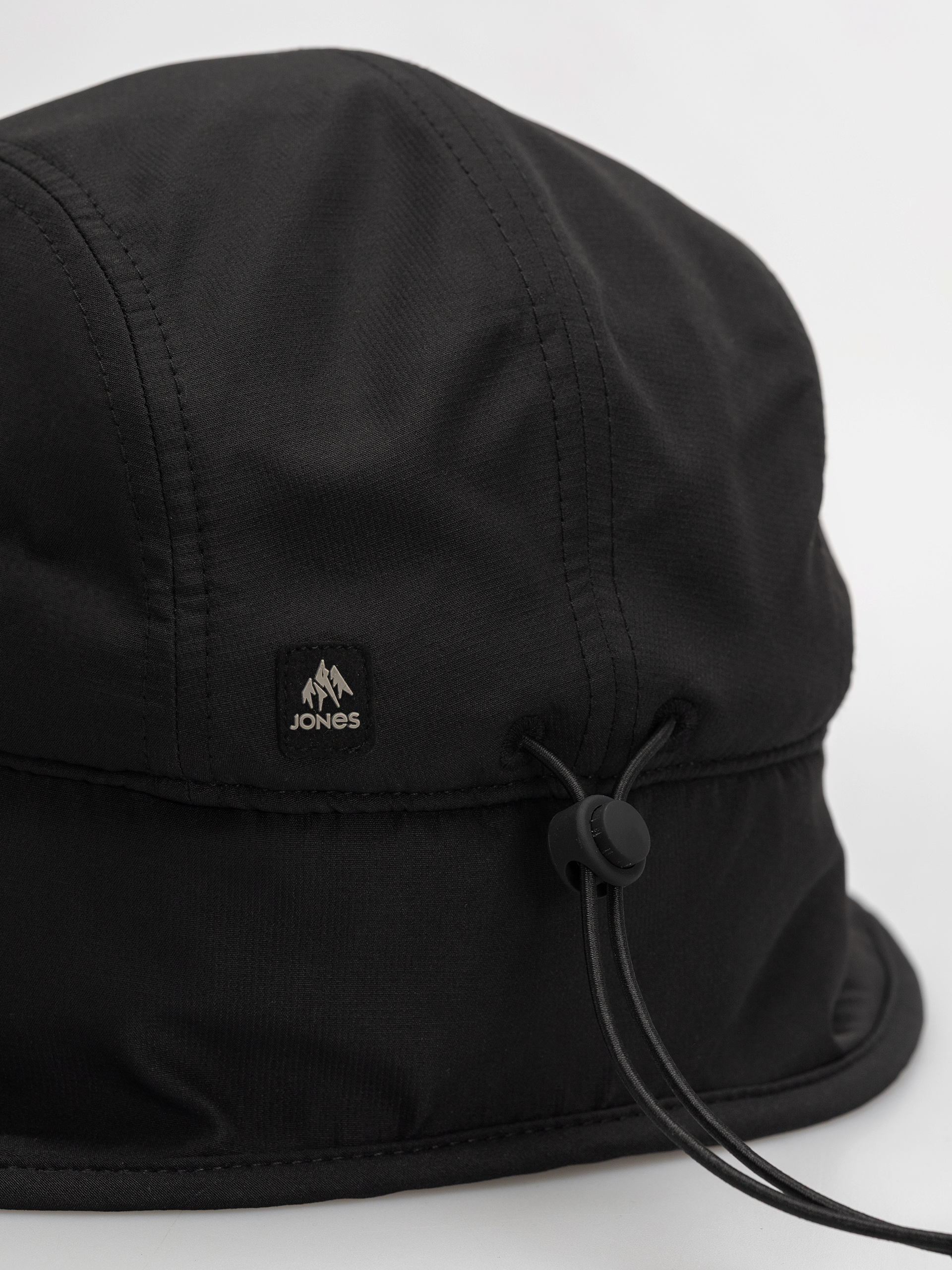 Шапка с козирка Jones Snowboards Denali Rec Fl Earflap (stealth black)