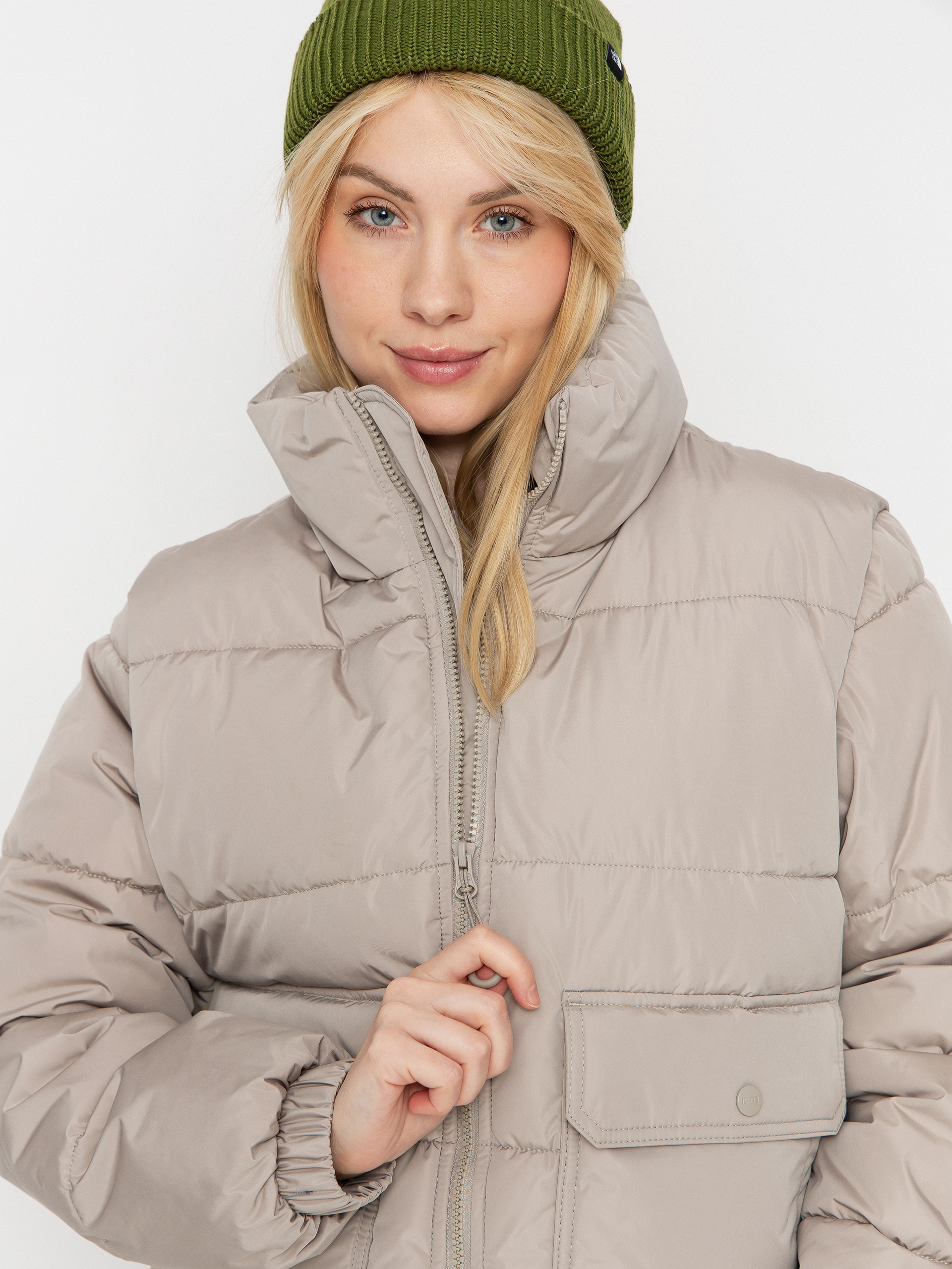 Яке Vans Mte Aubrey Primaloft Puffer Wmn (mushroom)
