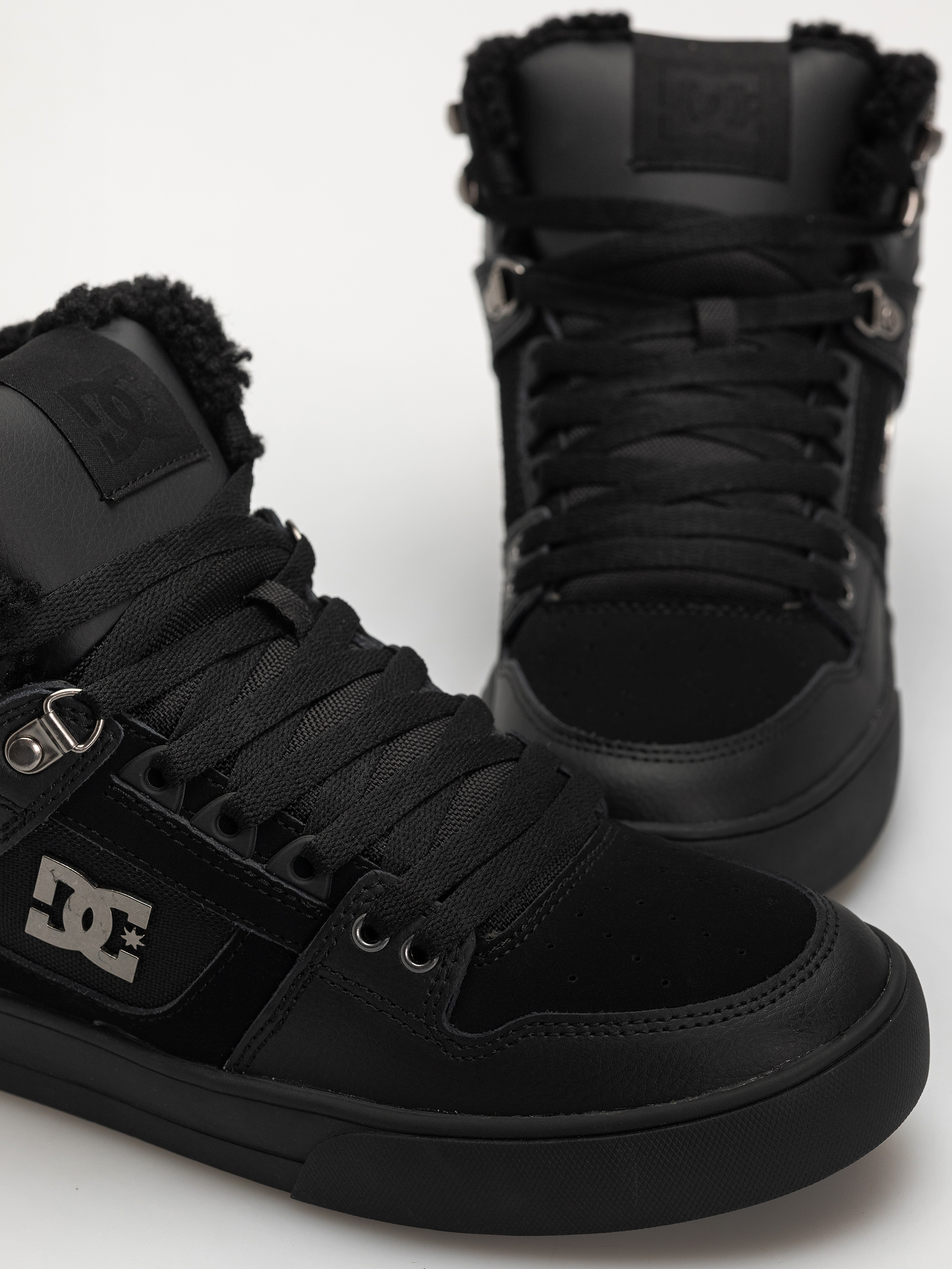 Обувки DC Pure High Top Wc Wnt (black/black/black)