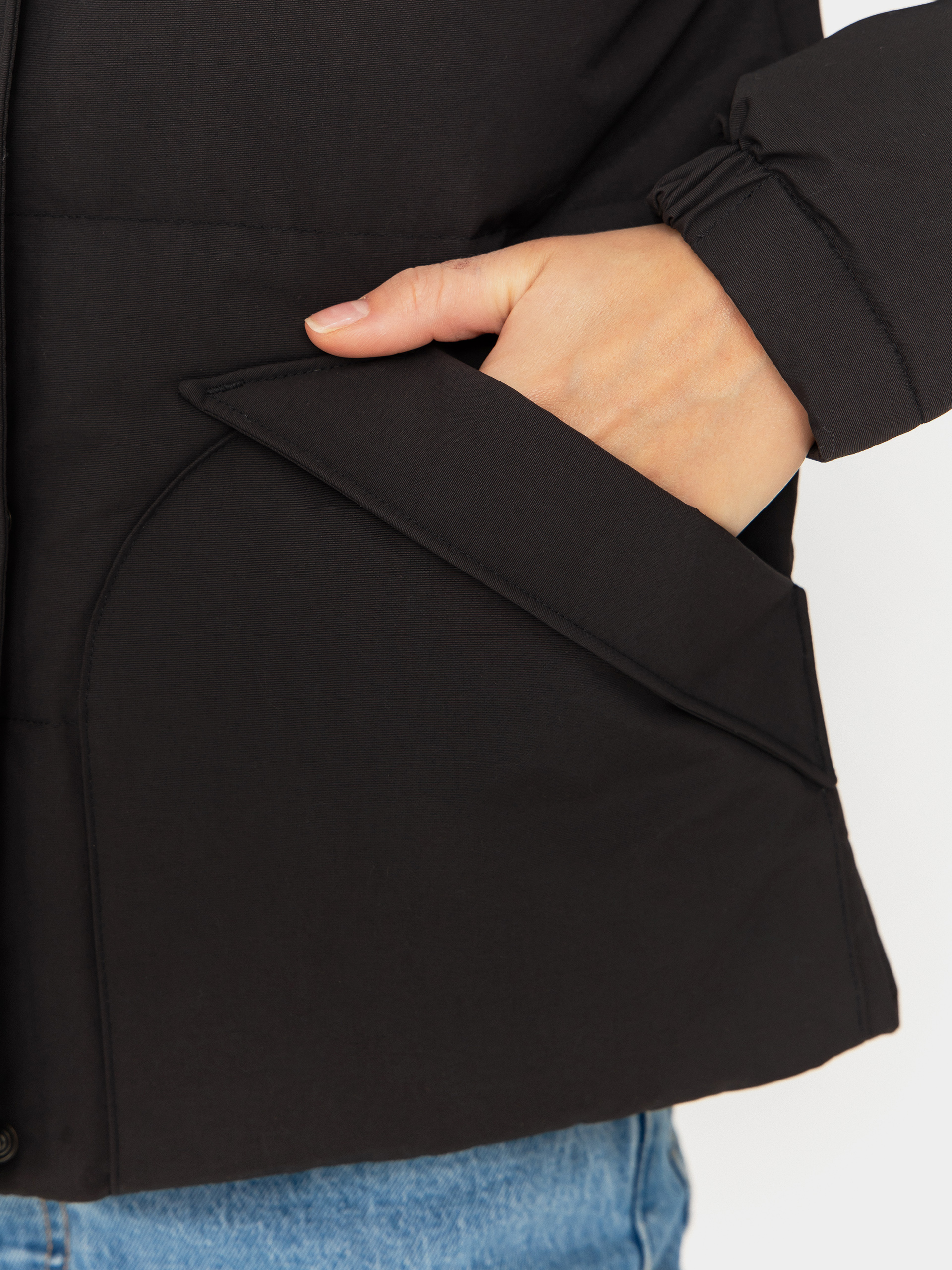 Яке Patagonia Downdrift Wmn (black)