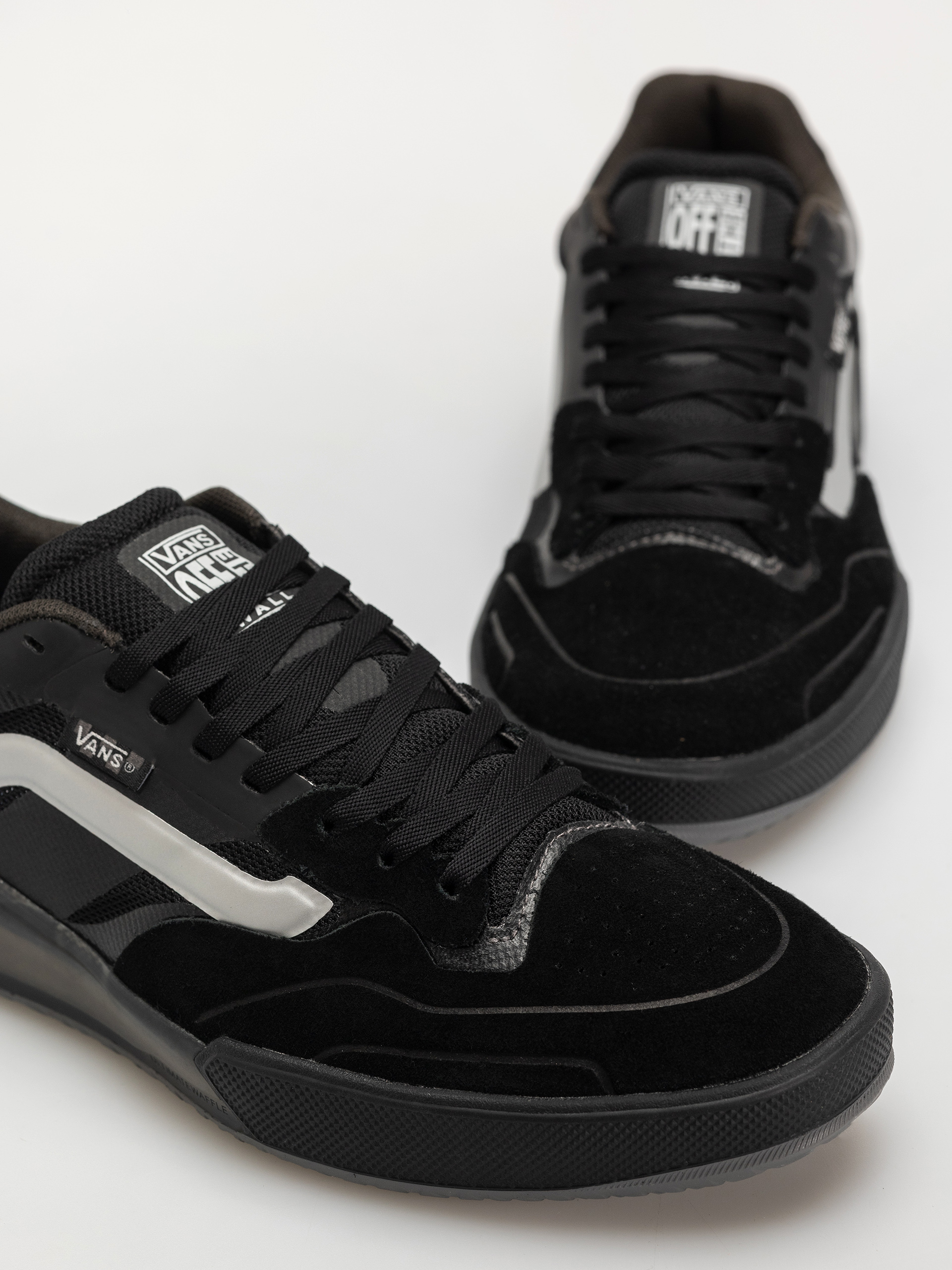Обувки Vans Skate Ave 2.0 (black/metallic)
