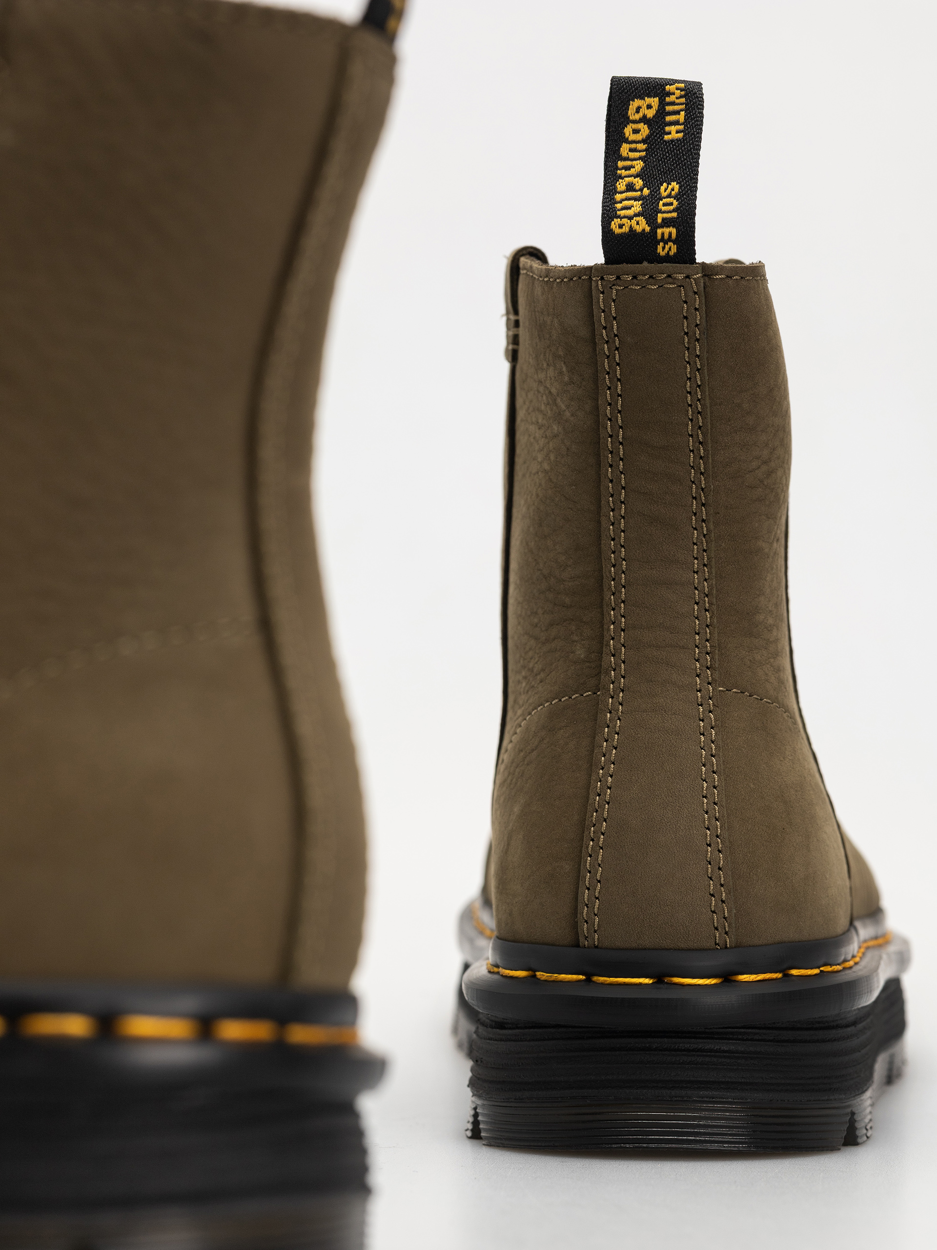 Обувки Dr. Martens ZebZag Rigger Rigger Wmn (dms olive milled nubuck wp)