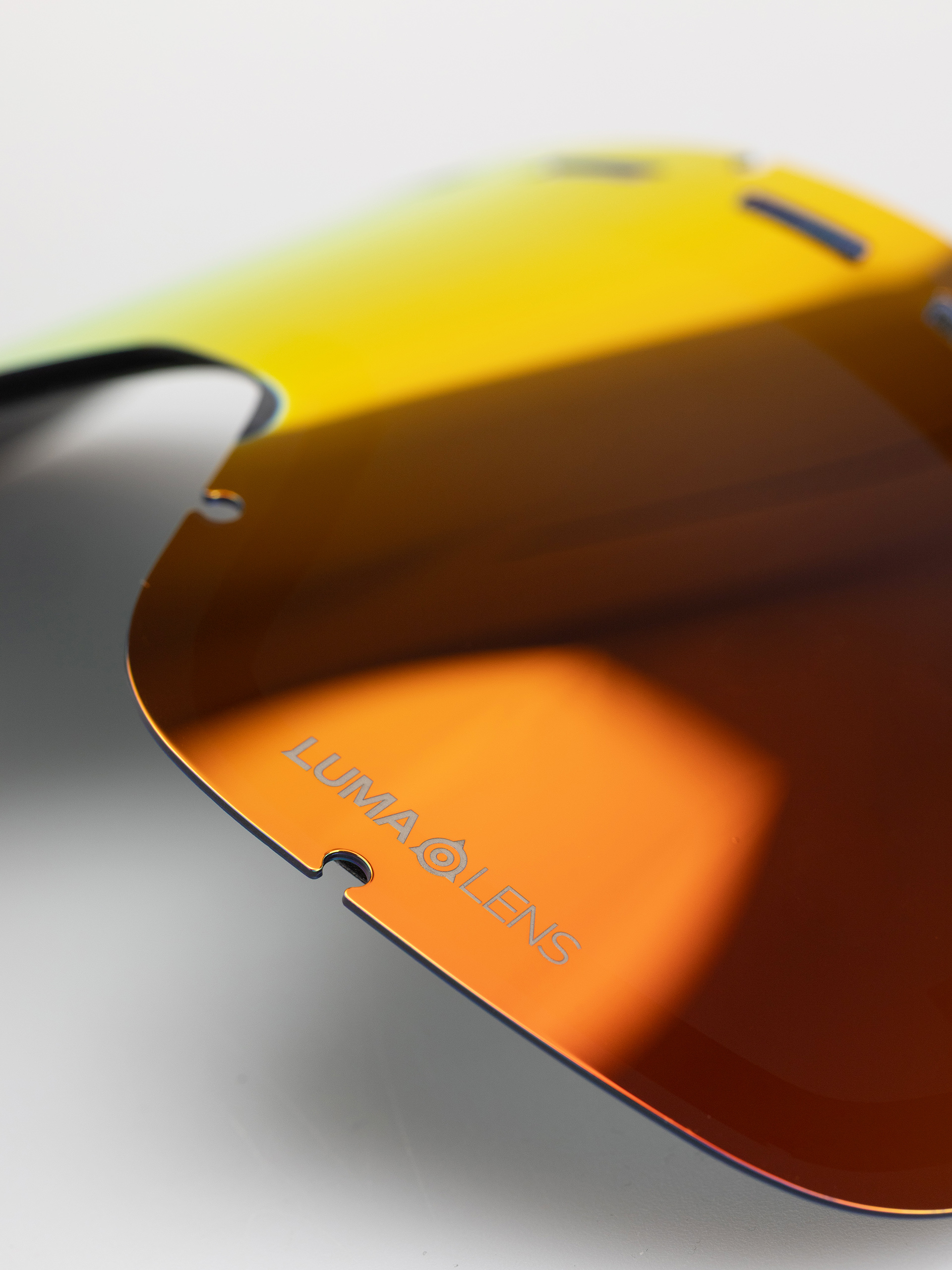 Резервни стъкла за очила Dragon D1 (lumalens red ion)