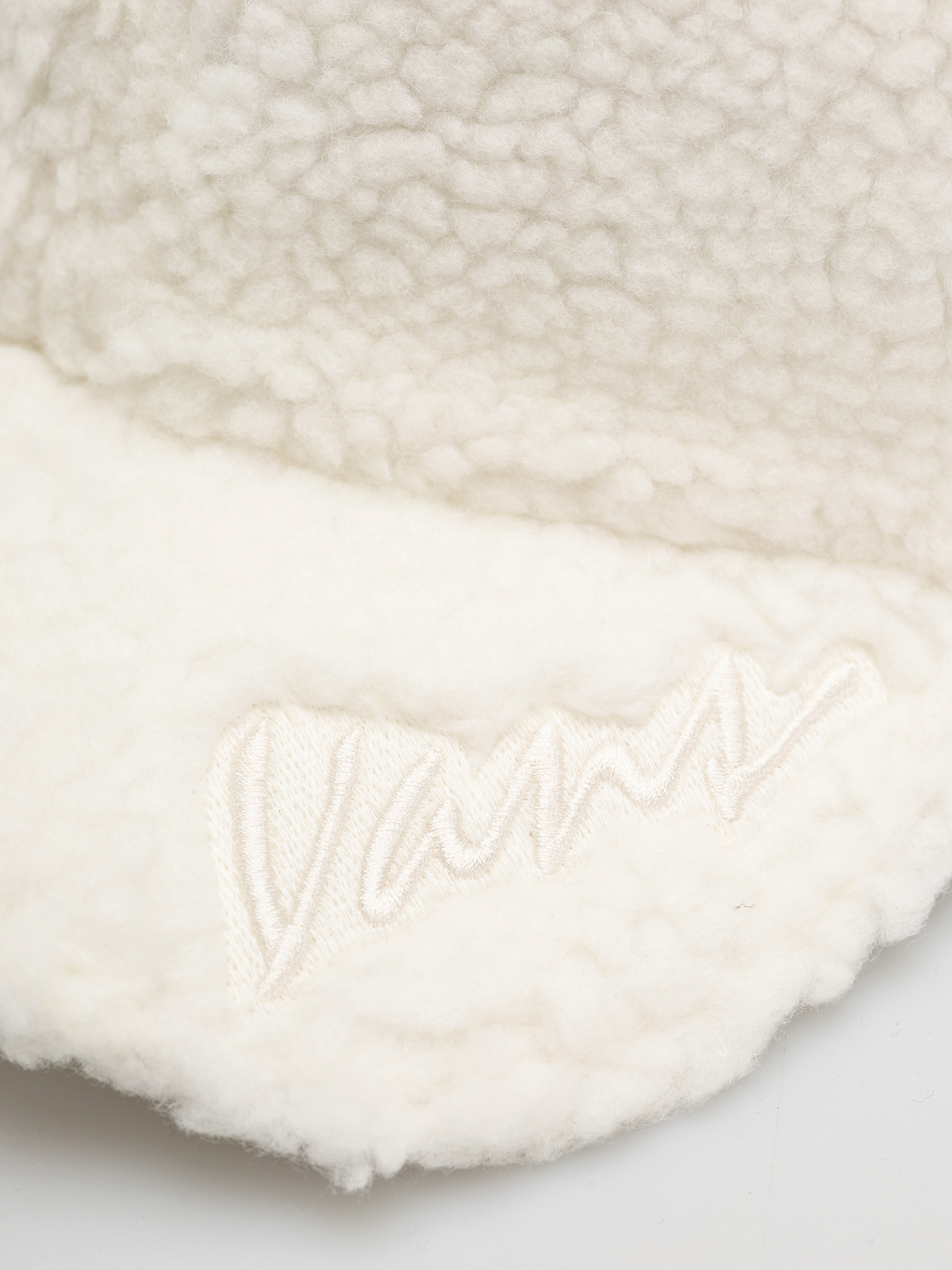 Шапка с козирка Vans Celano Curved Bill Jockey (mountain essentials marshmallow)