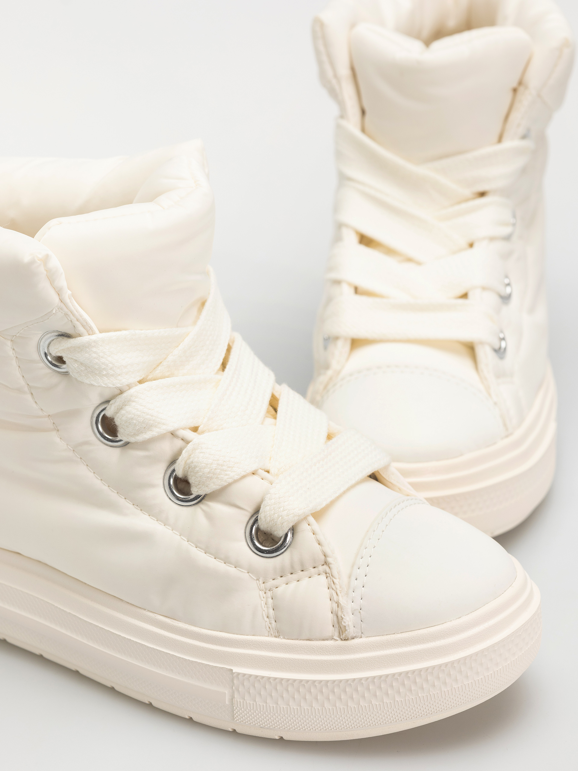 Обувки Converse Chuck Taylor All Star Elements Boot Mid (egret/egret/black)