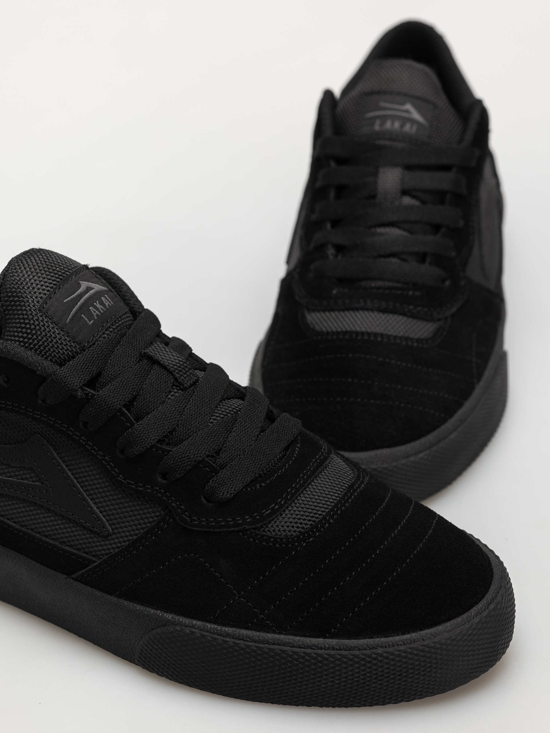 Обувки Lakai Cambridge (black/black suede)