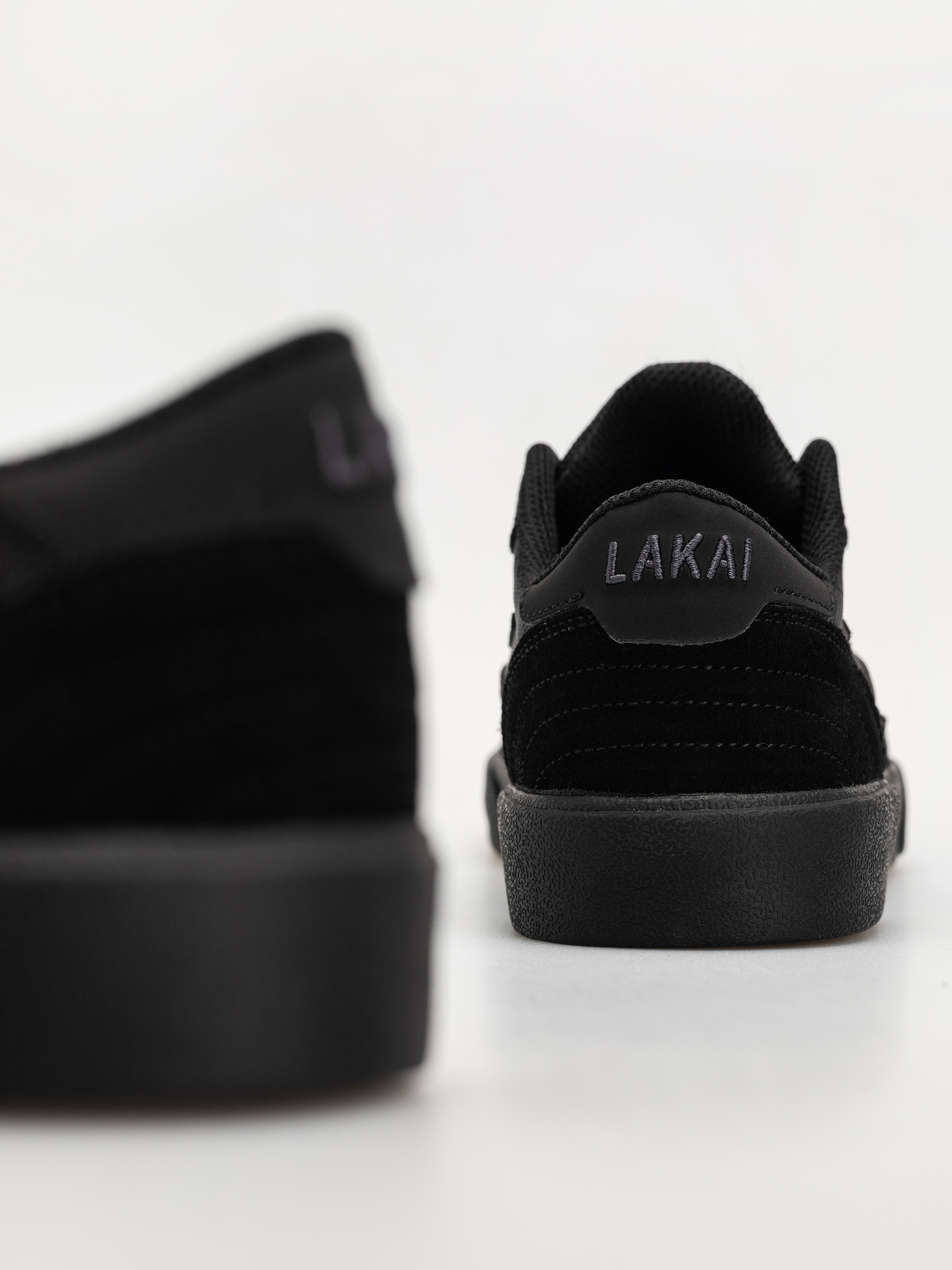 Обувки Lakai Cambridge (black/black suede)