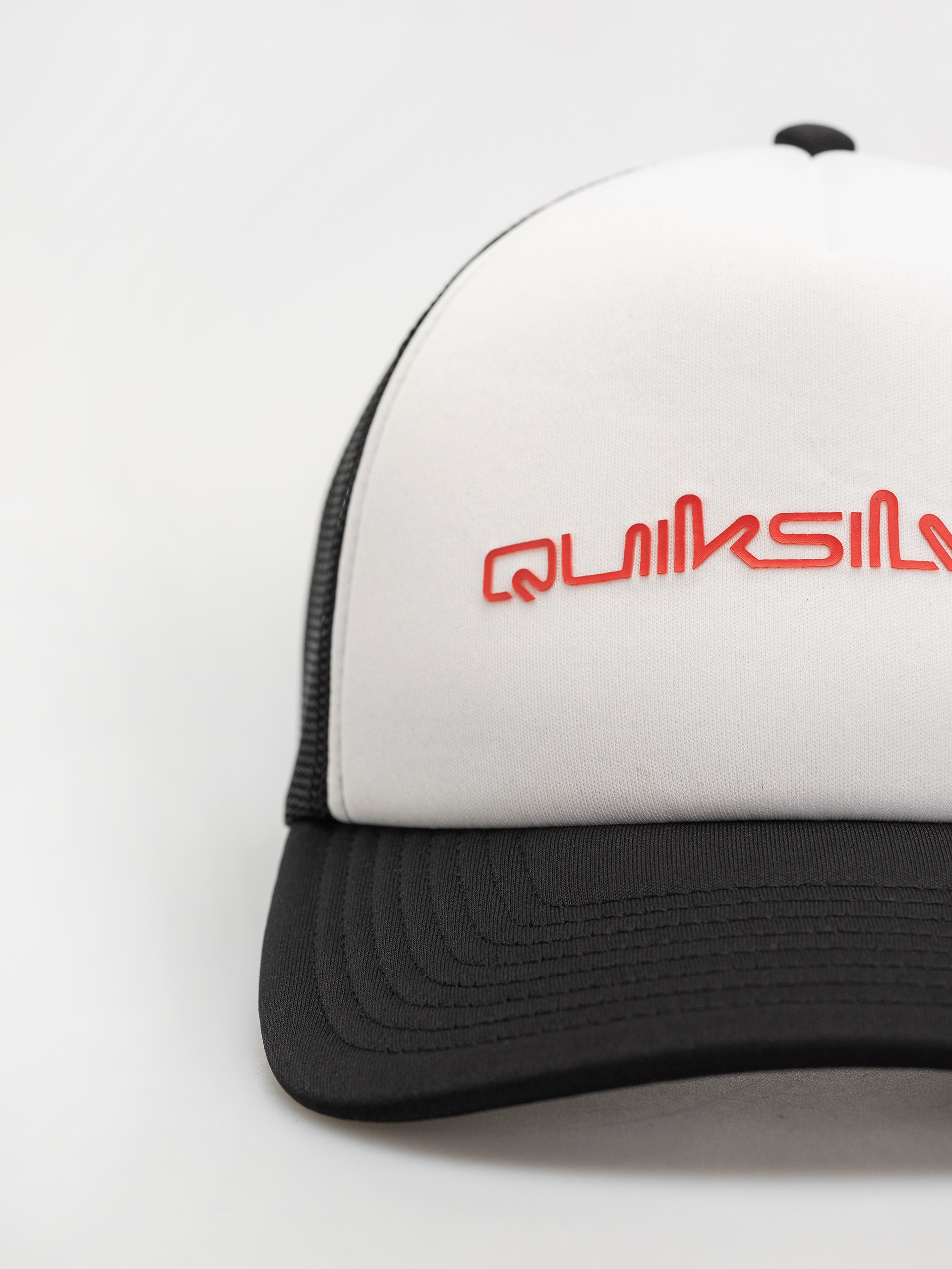 Шапка с козирка Quiksilver Omni Trucker (white)
