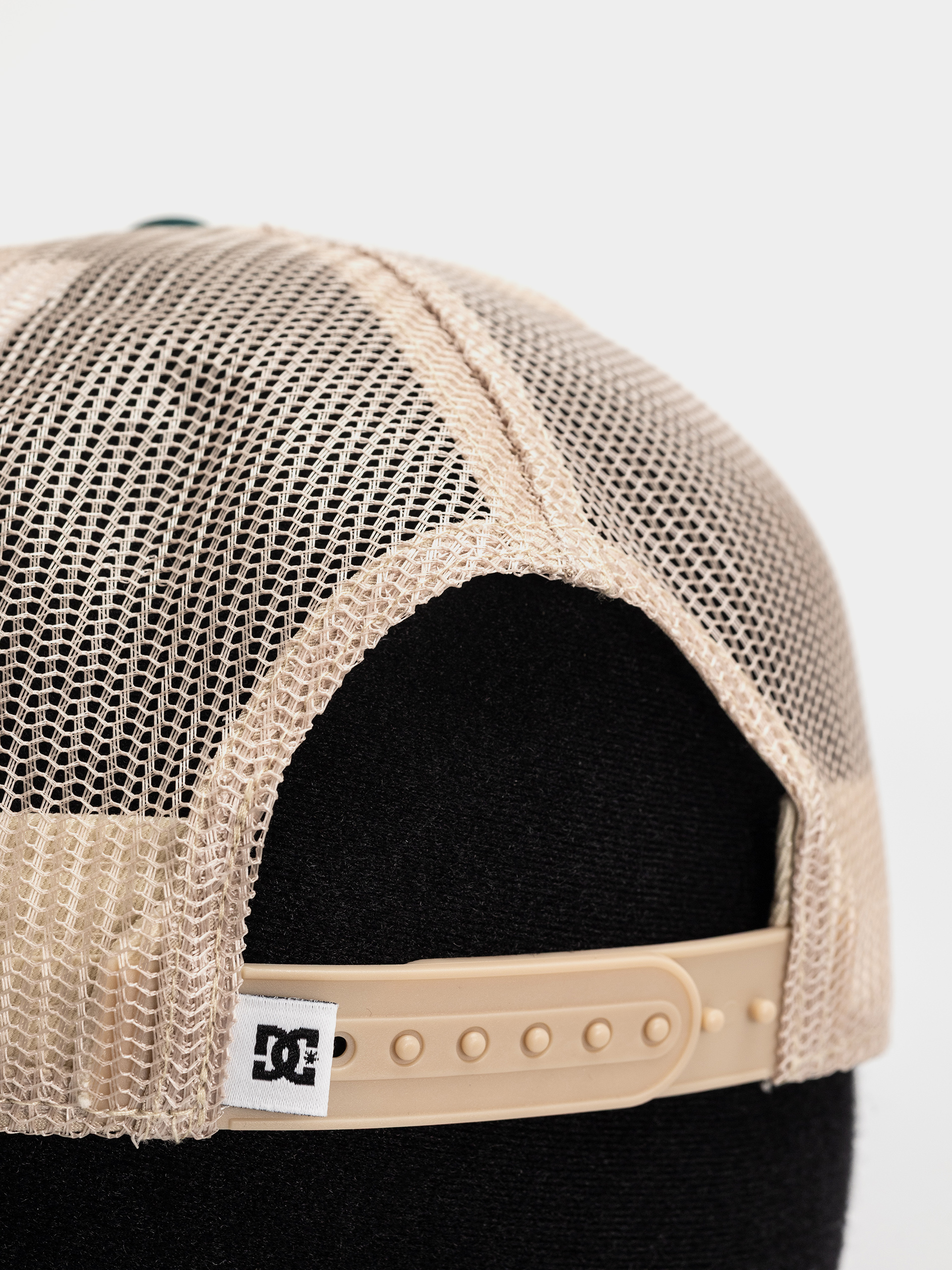 Шапка с козирка DC Gas Station Trucker (oatmeal)