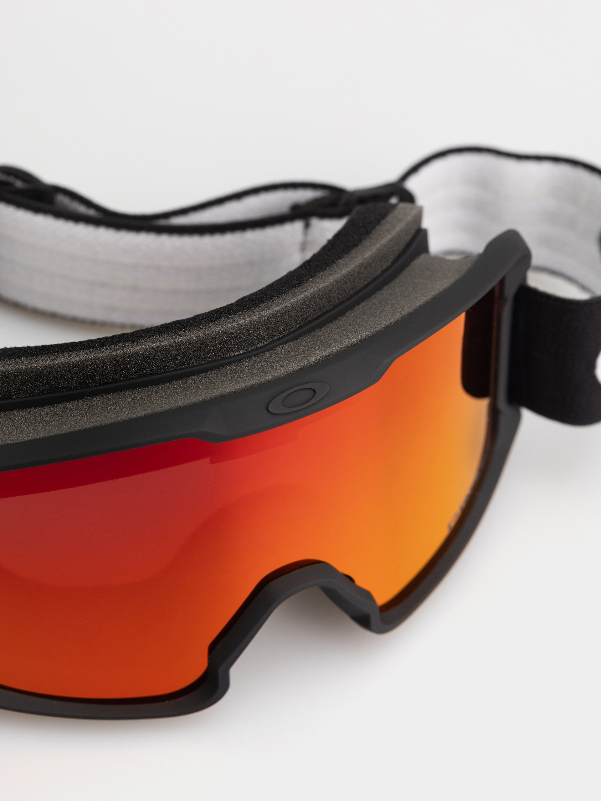 Сноуборд очила Oakley Line Miner S JR (matte black/prizm snow torch iridium)