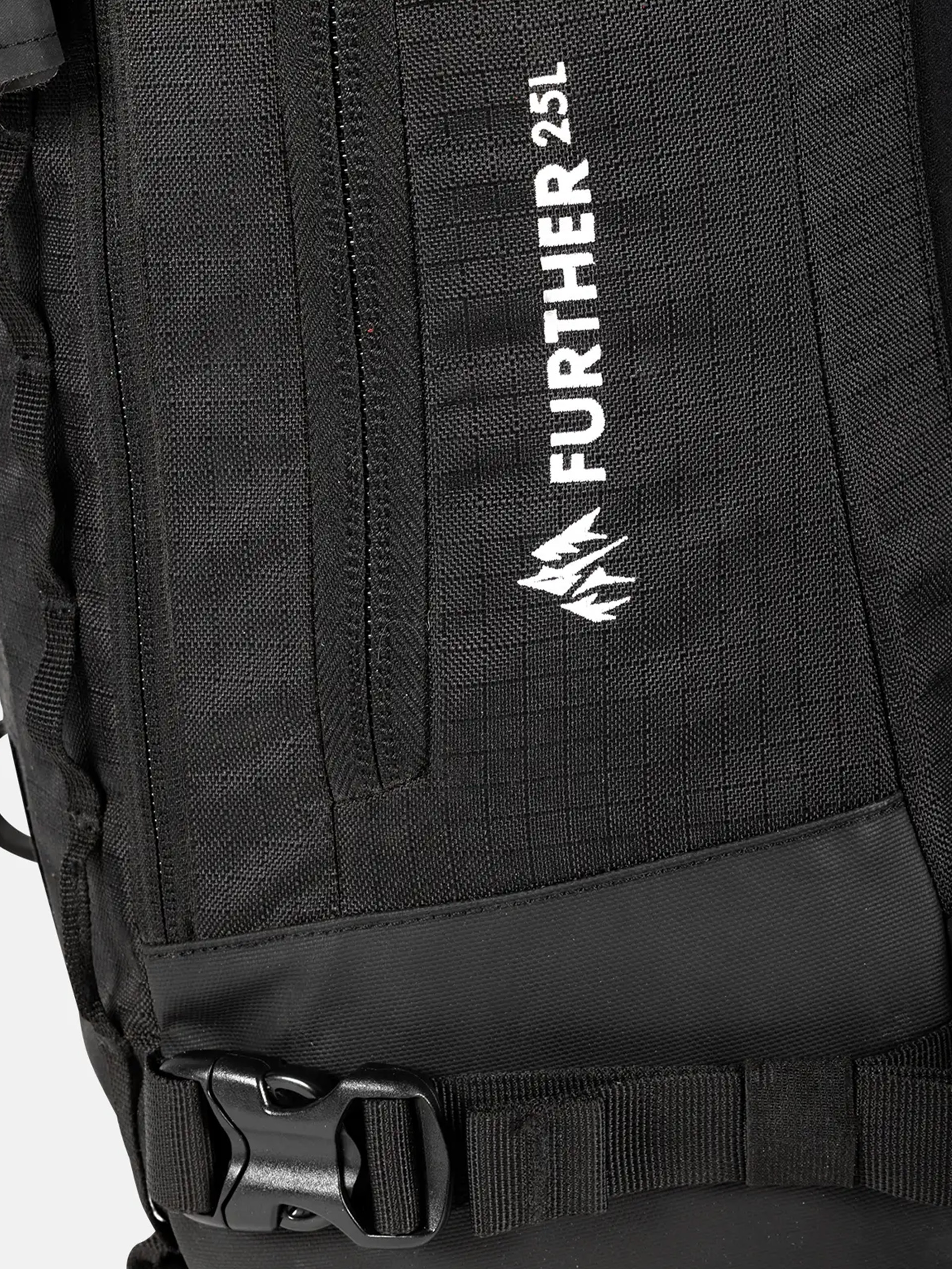 Раница Jones Snowboards Further 25L (stealth black)