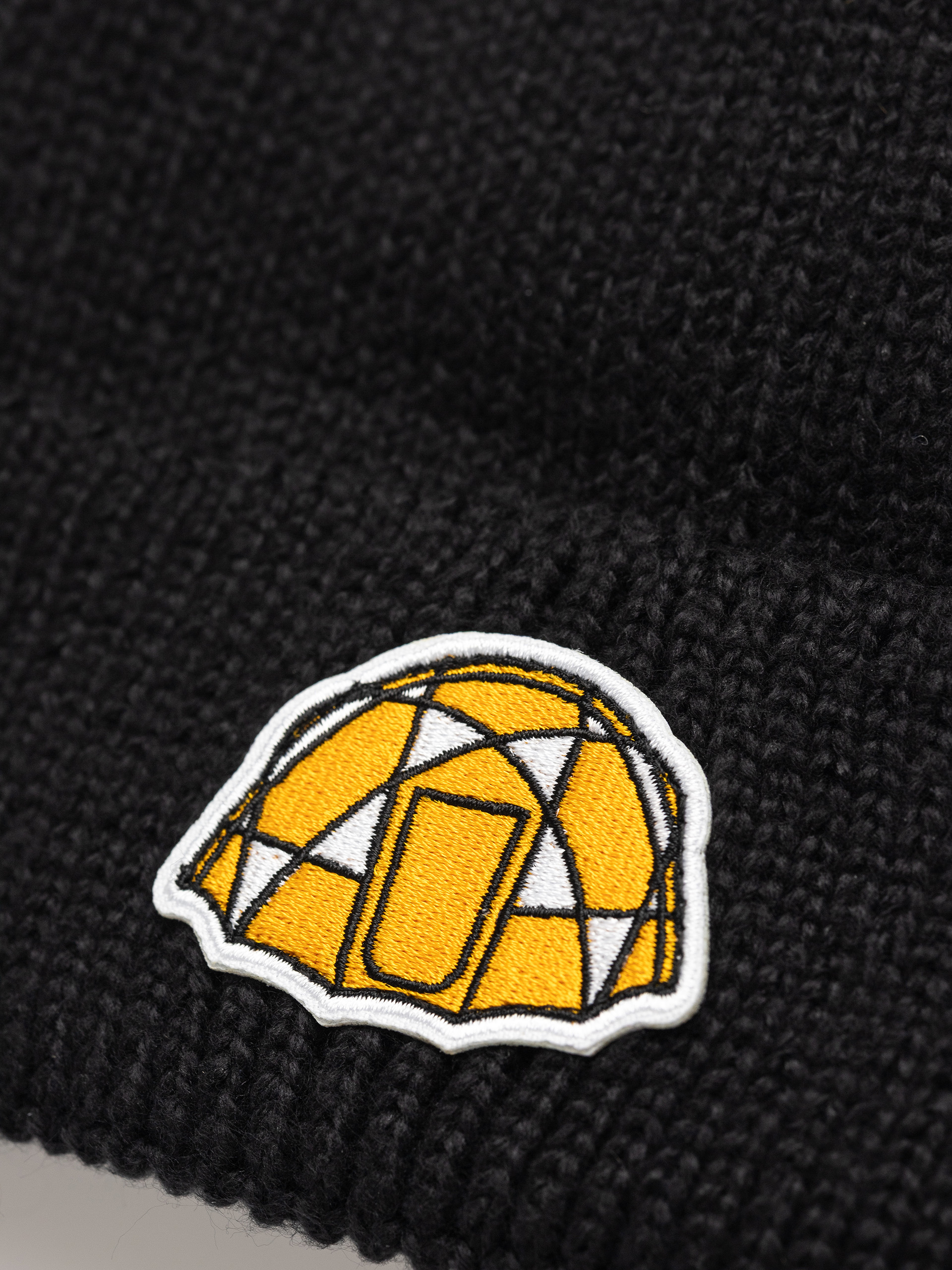 Шапка The North Face Tnf Logo Box Cuffed (tnf black/icon patch)