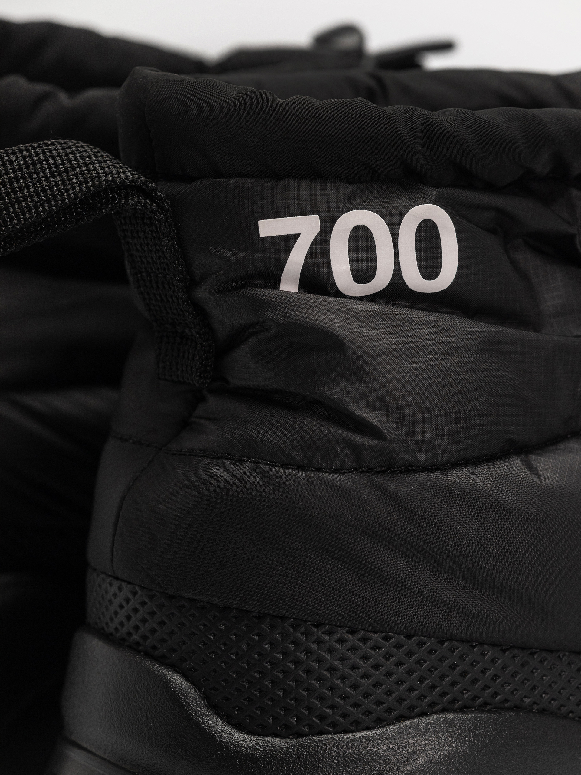 Обувки The North Face Nuptse Traction Chukka (tnf black/tnf black)