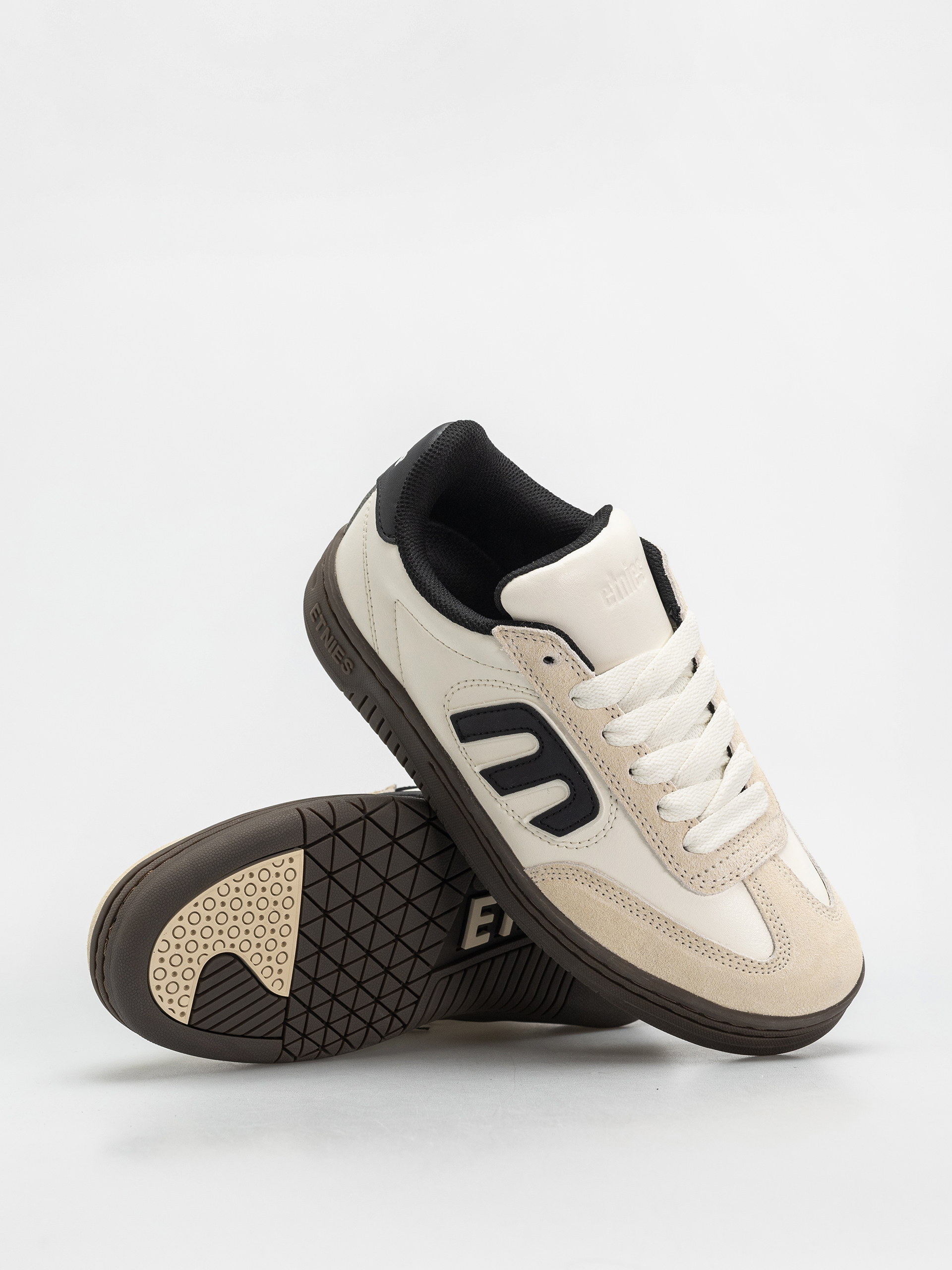 Обувки Etnies Locut (white/black/gum)