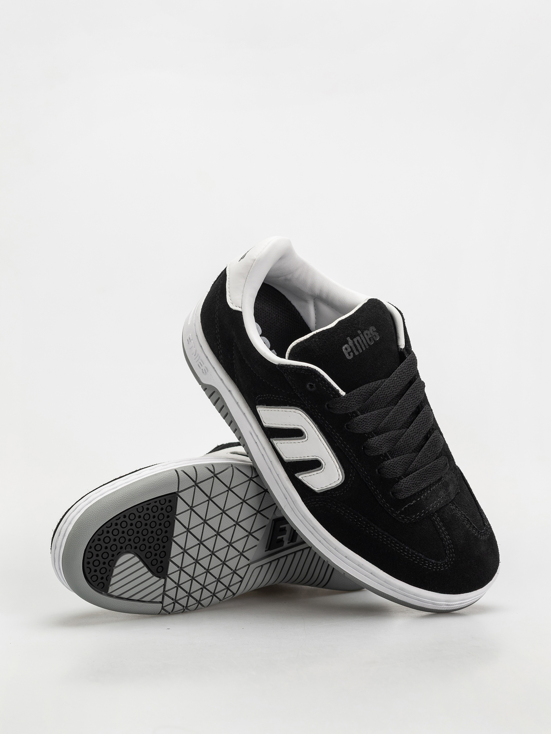 Обувки Etnies Locut (black/white)