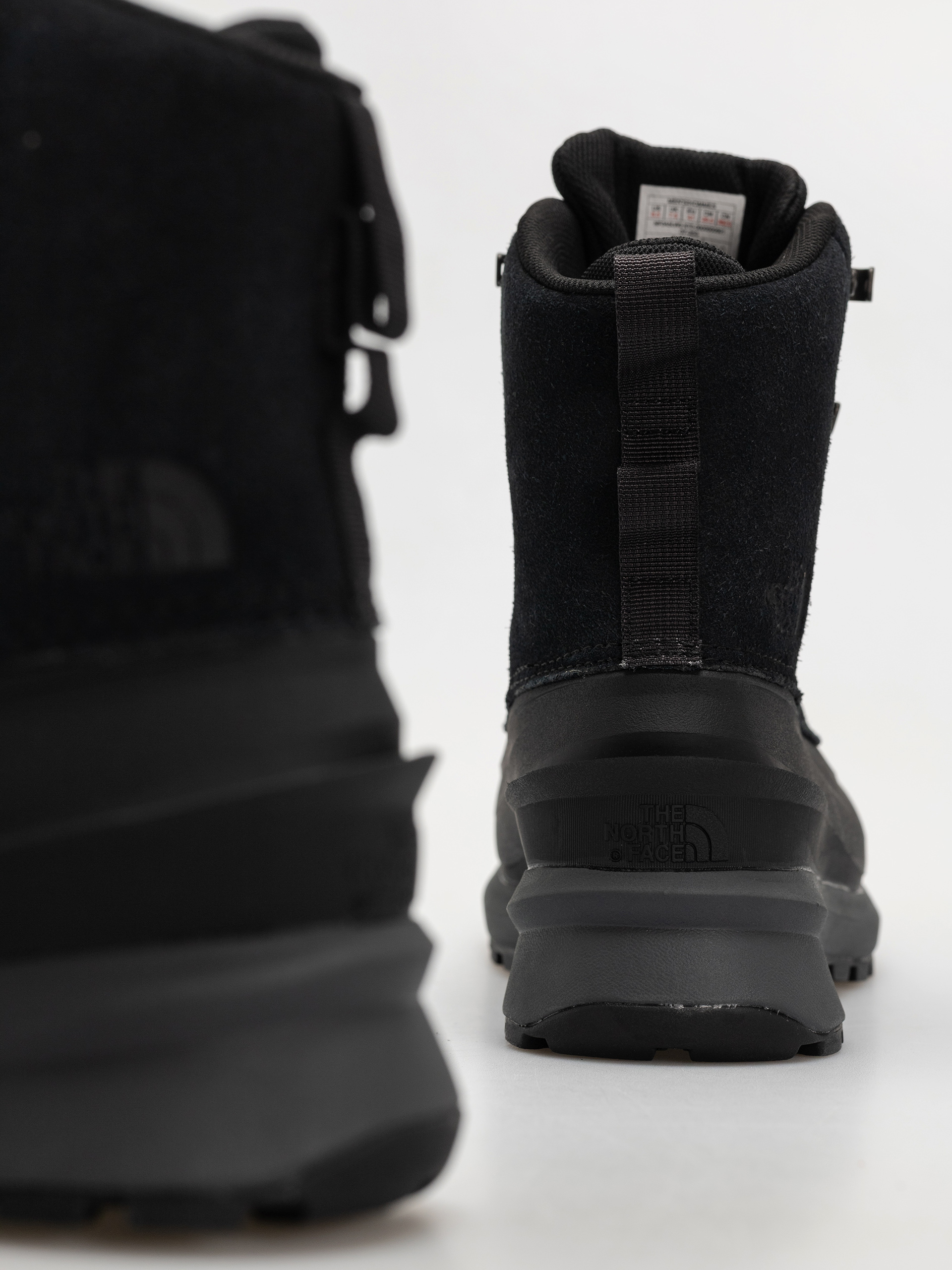 Обувки The North Face Chilkat V Lace Wp (tnf black/asphalt grey)