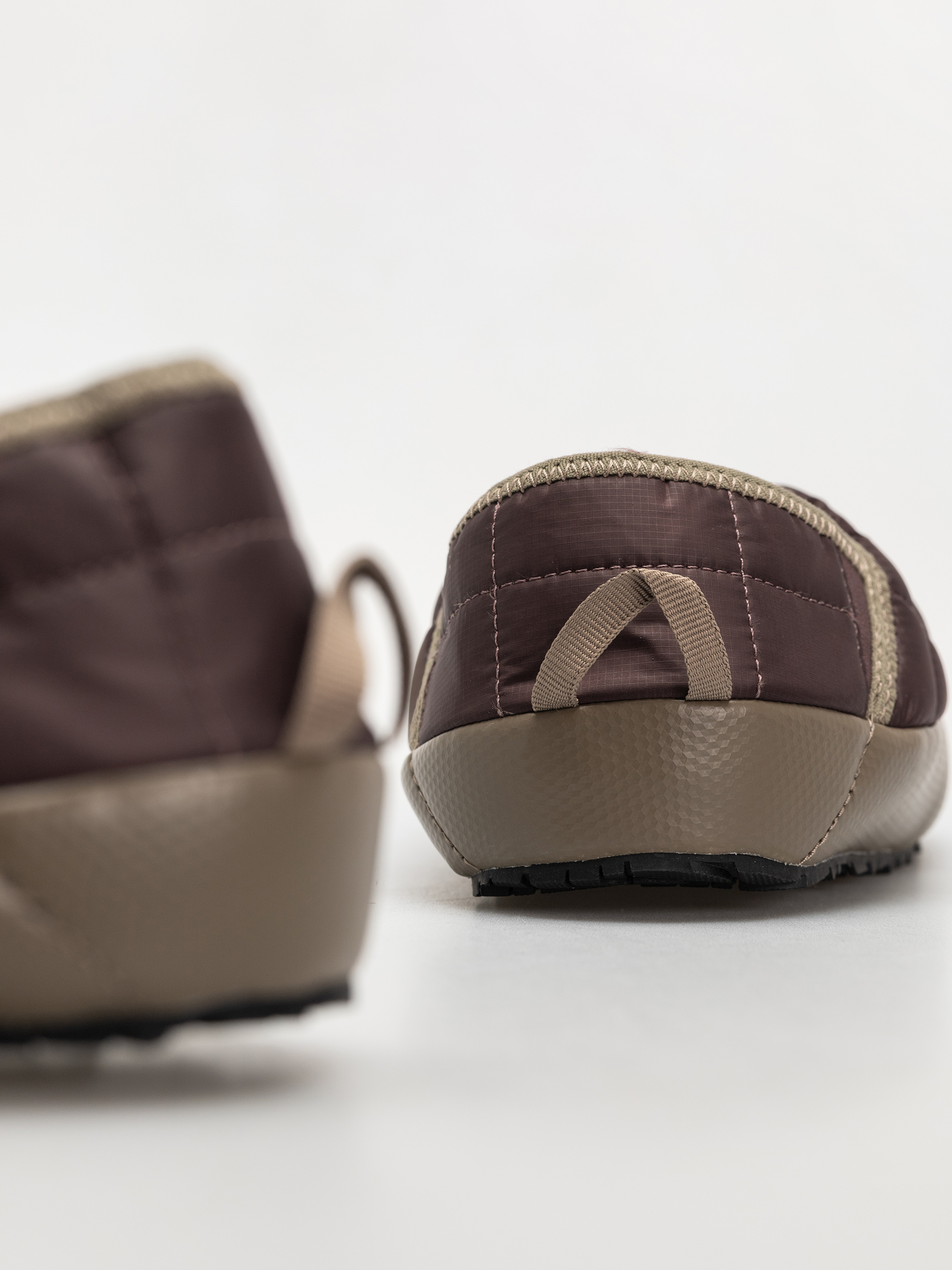 Обувки The North Face Thermoball Traction Mule V Wmn (tawny quartz/mocha brow)