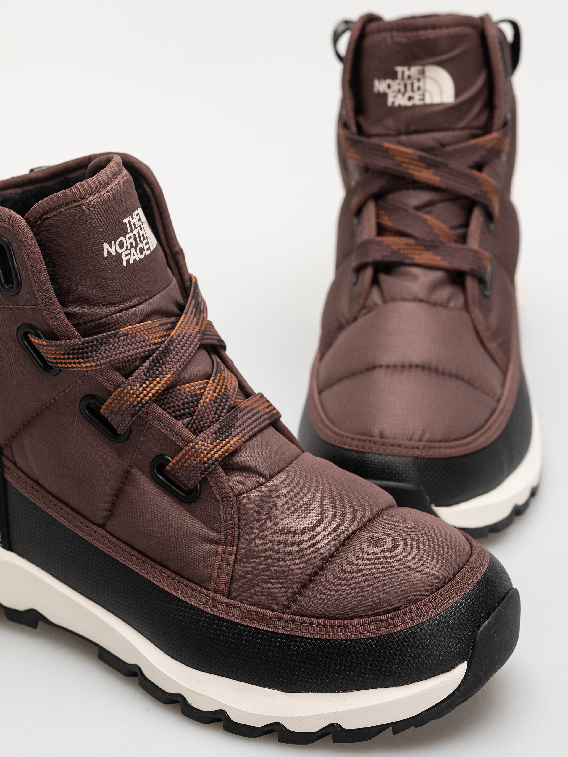 Обувки The North Face Thermoball Lace Up Luxe Wp Wmn (tawny quartz/burnt umbe)