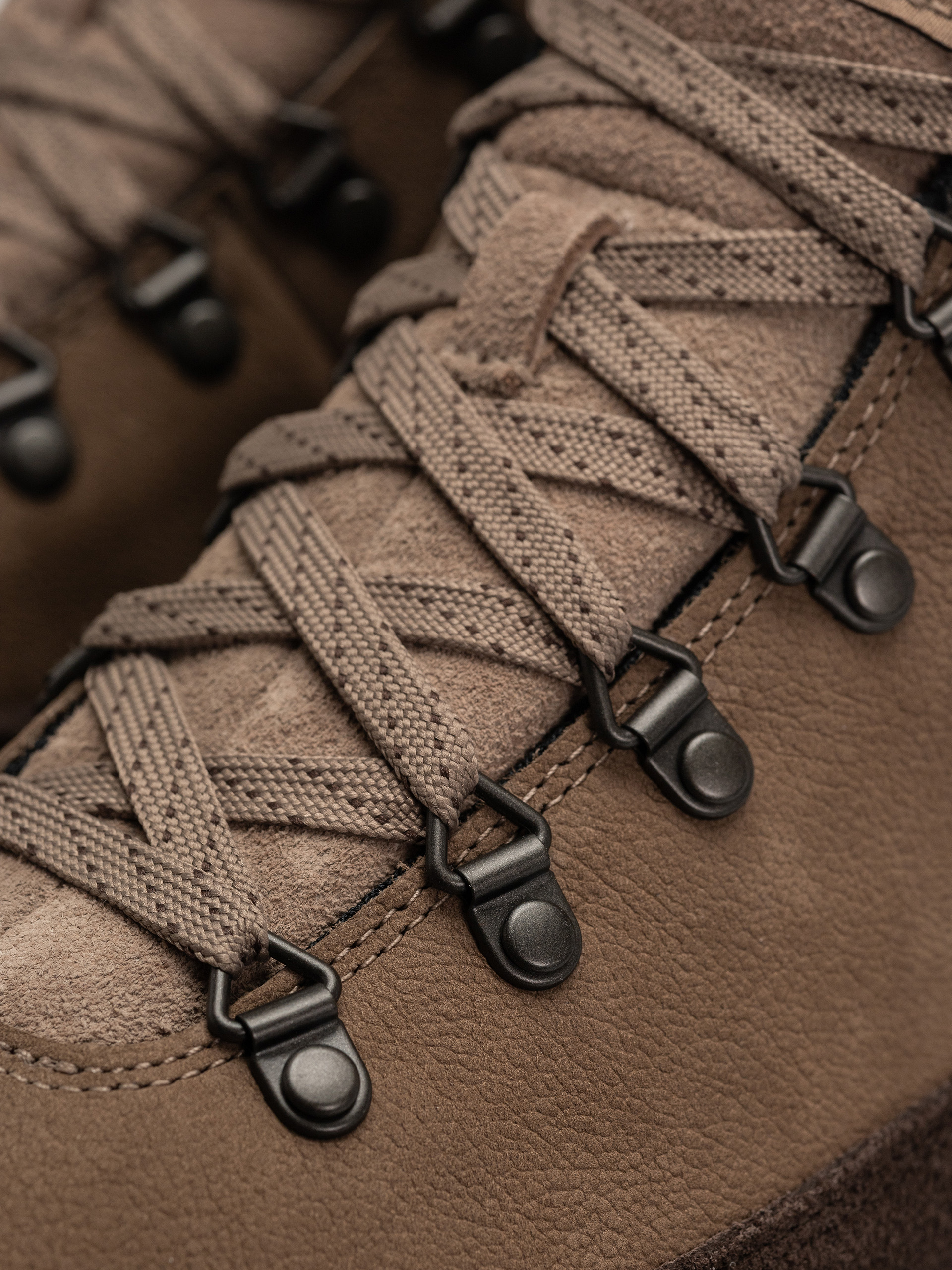 Обувки The North Face Back To Berkeley Iv Leather Wp (demitasse brown/garnet)