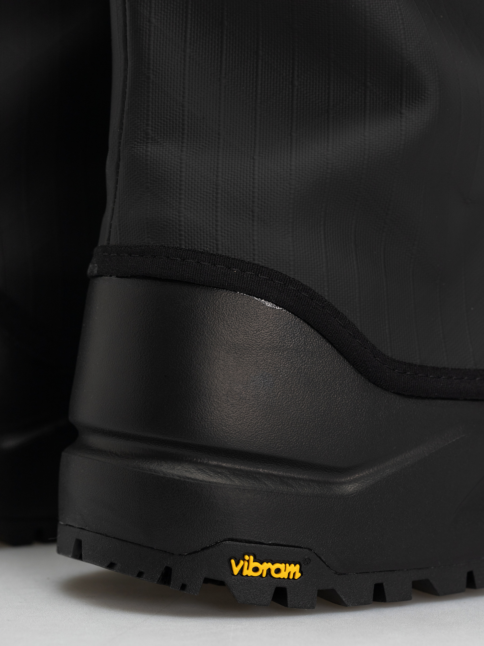 Обувки The North Face Base Camp 200 Wp (tnf black/tnf black)