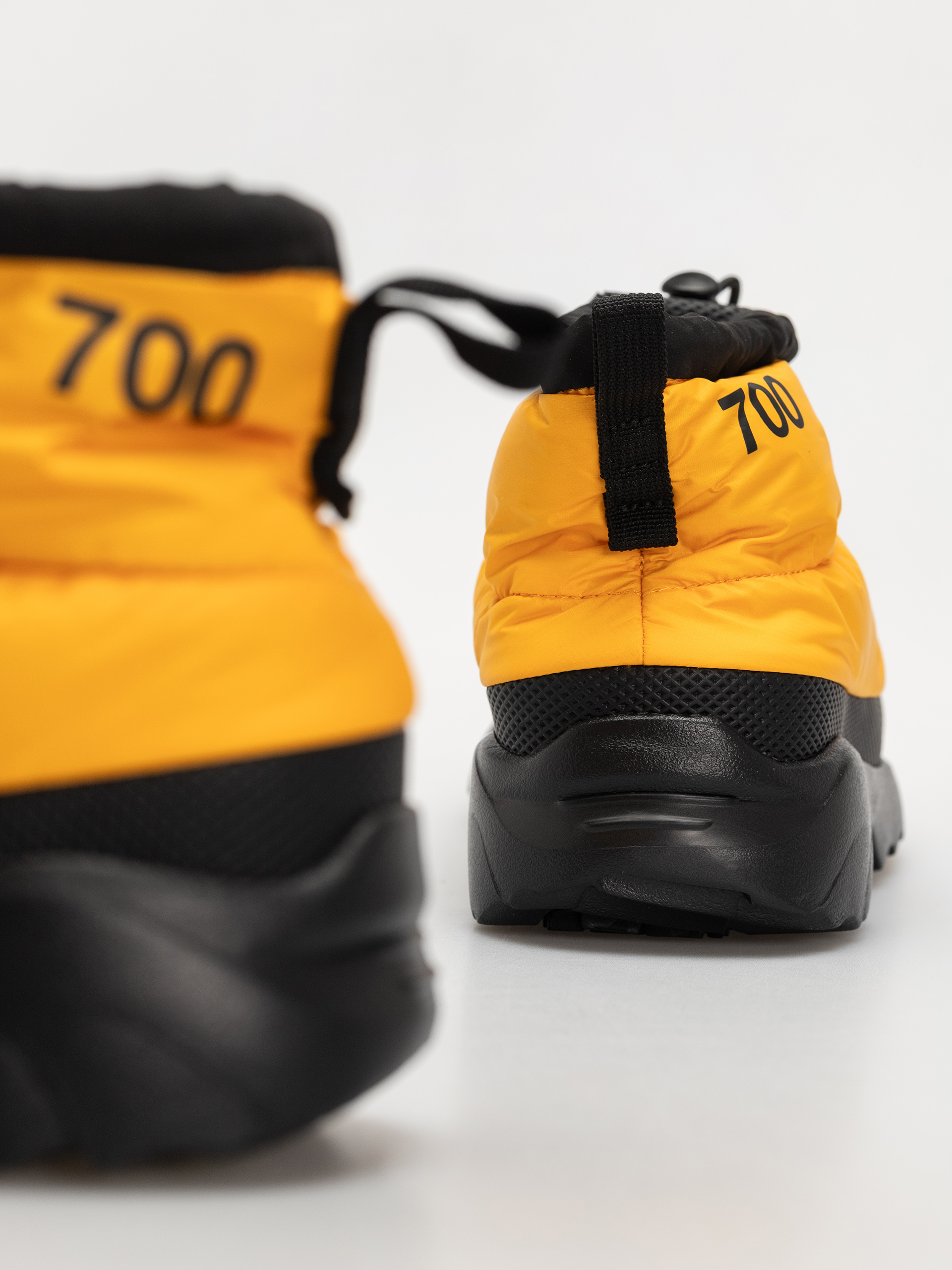 Обувки The North Face Nuptse Traction Chukka (summit gold/tnf black)