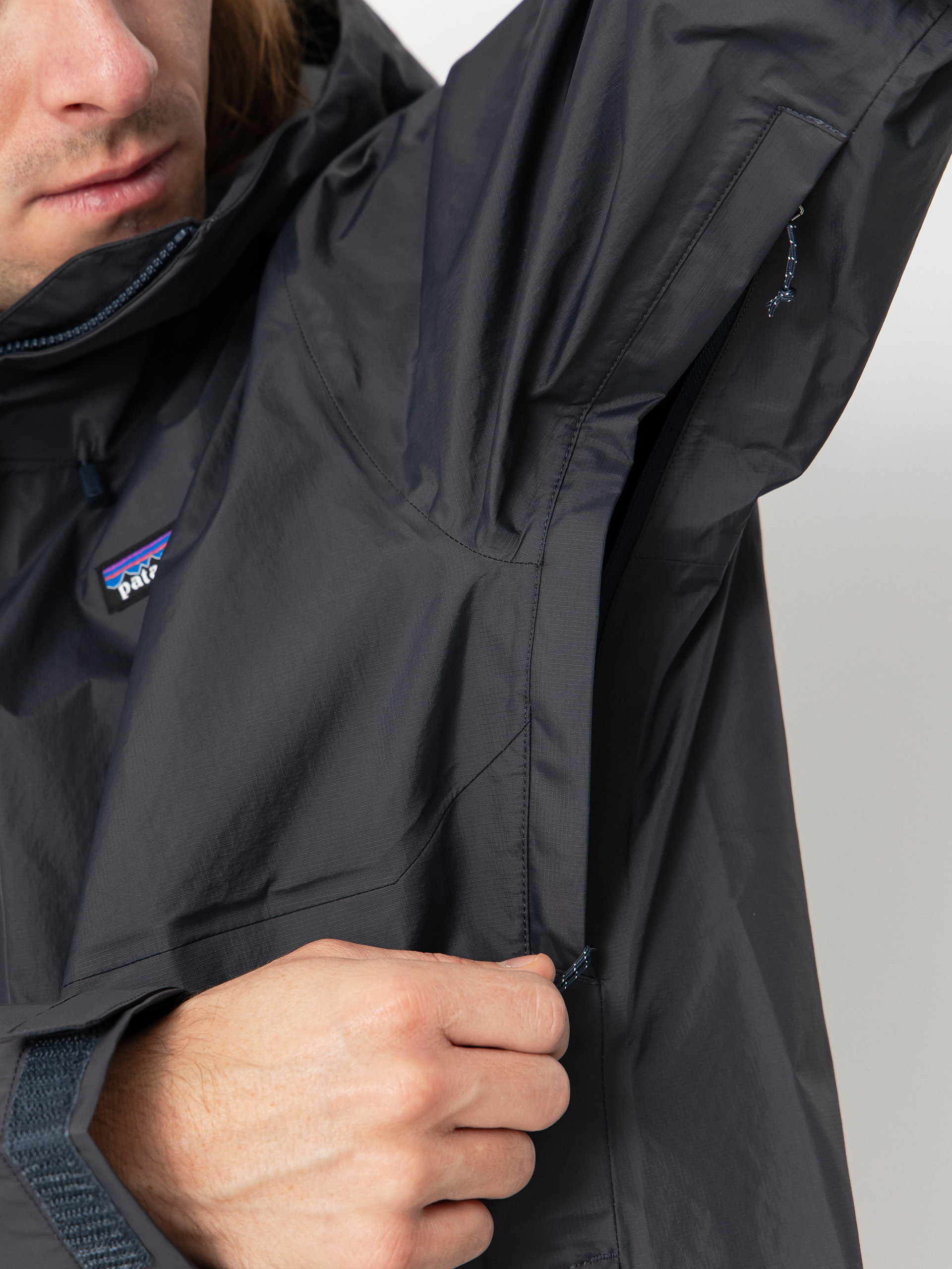 Яке Patagonia Torrentshell 3L (smolder blue)