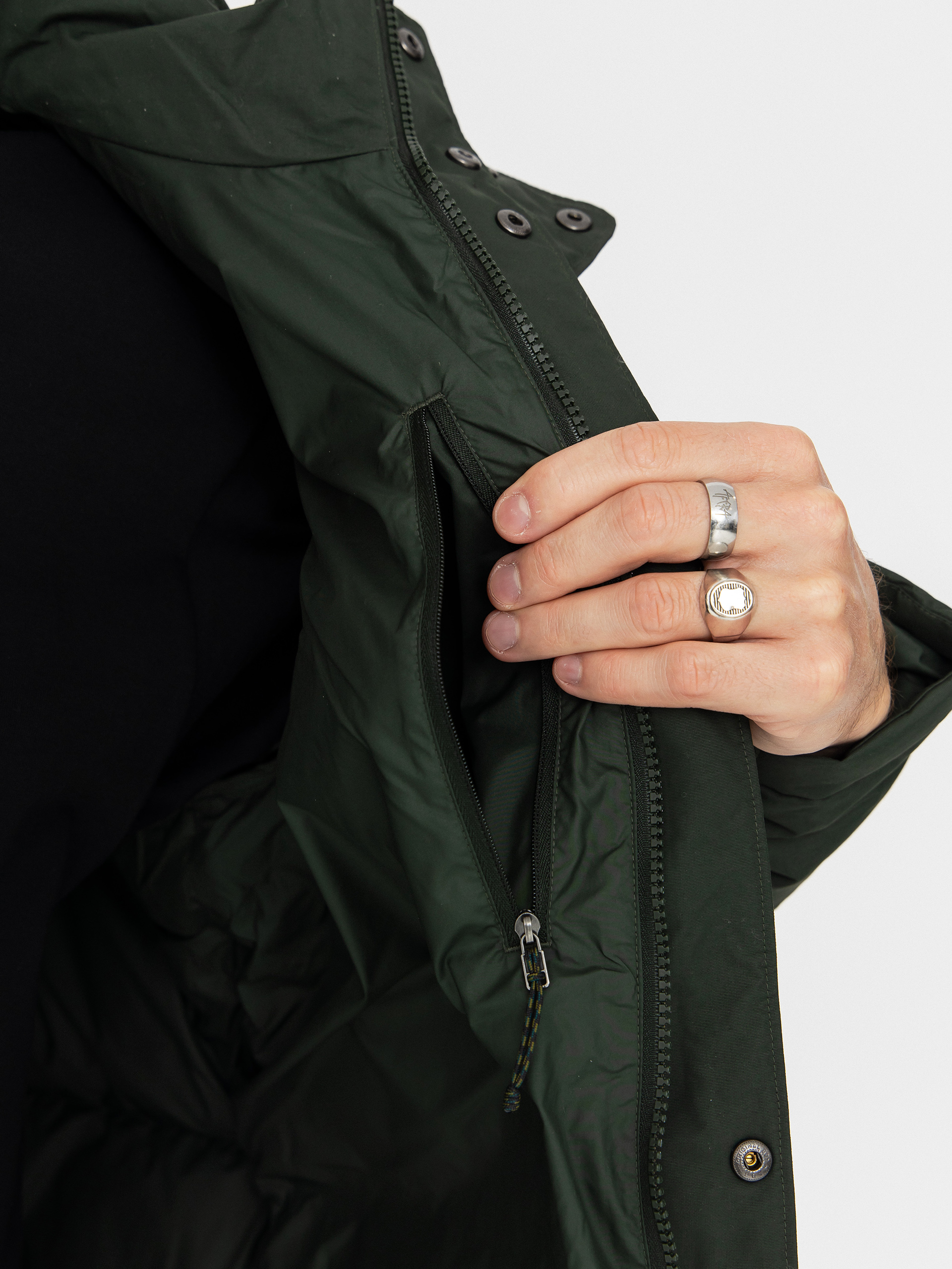 Яке Patagonia Downdrift (old growth green)