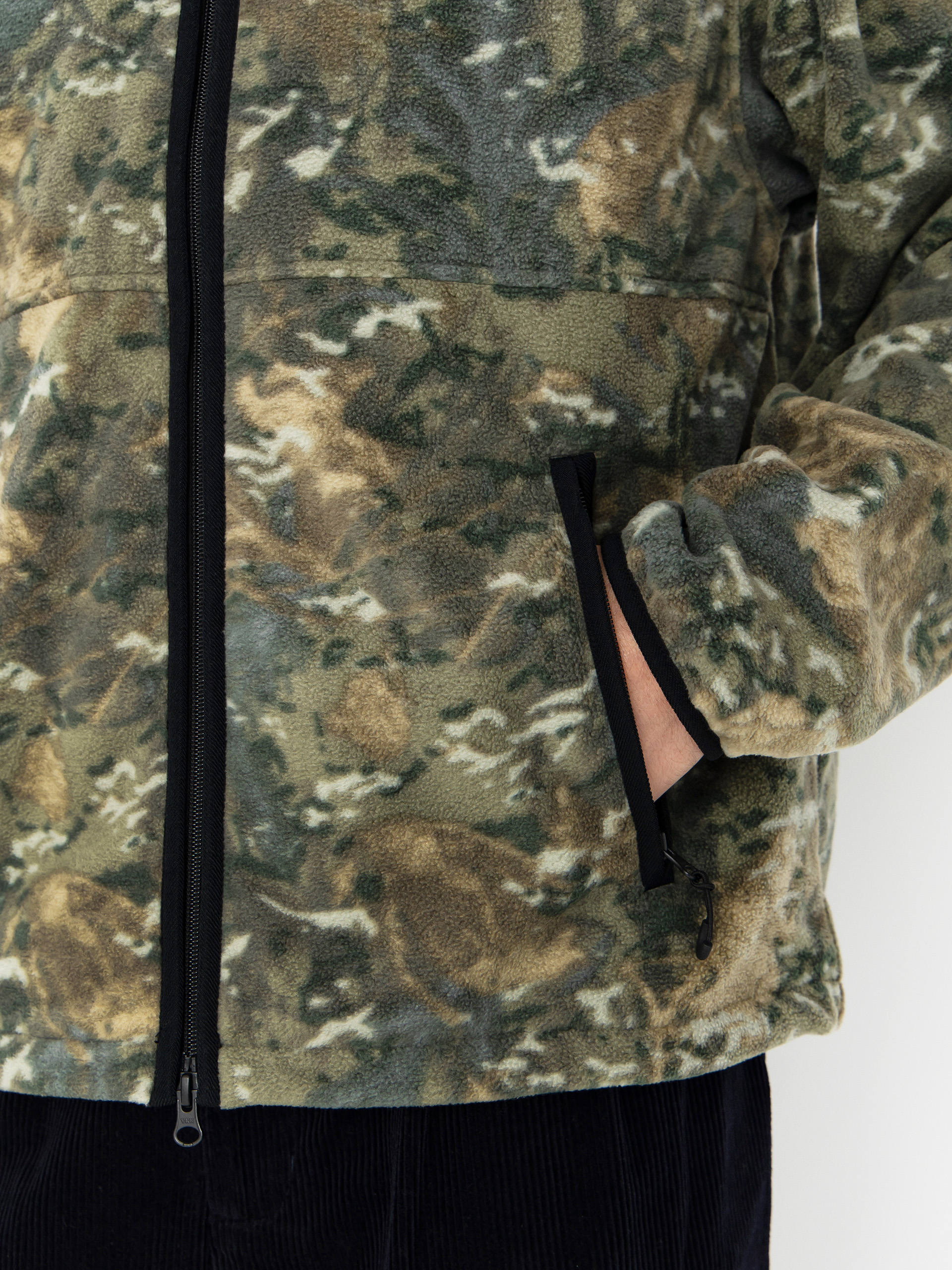 Мъжки Поларени суитшърт Carhartt WIP Blevin (camo combi/green)