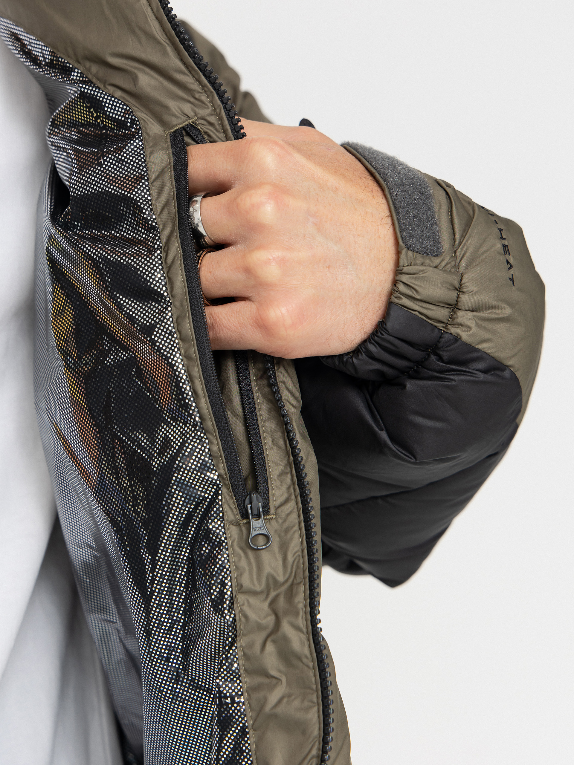 Яке Columbia Pike Lake II Hooded (stone green/shark)