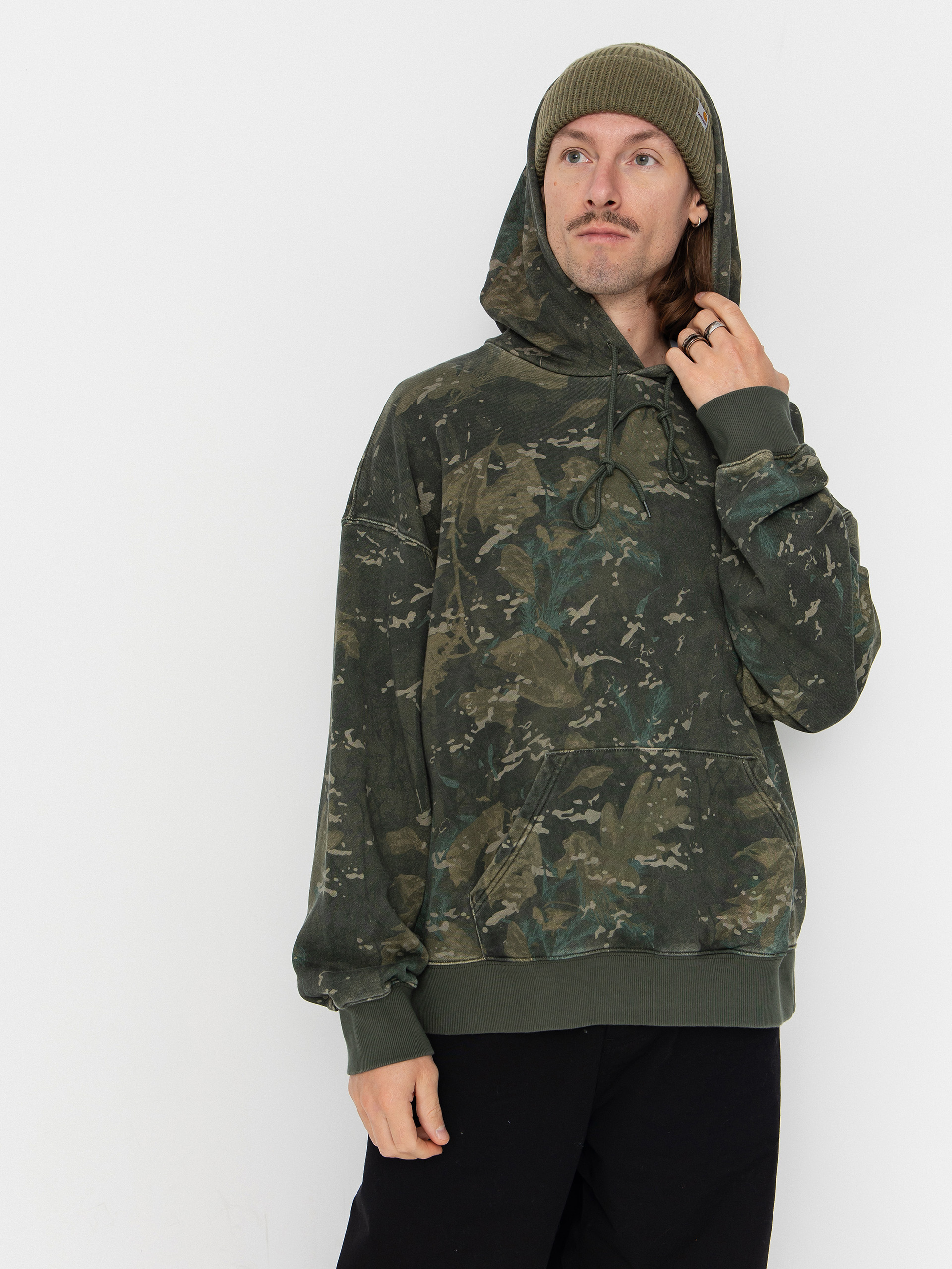 Суитшърт с качулка Carhartt WIP Benton HD (camo combi/green/garment dyed)