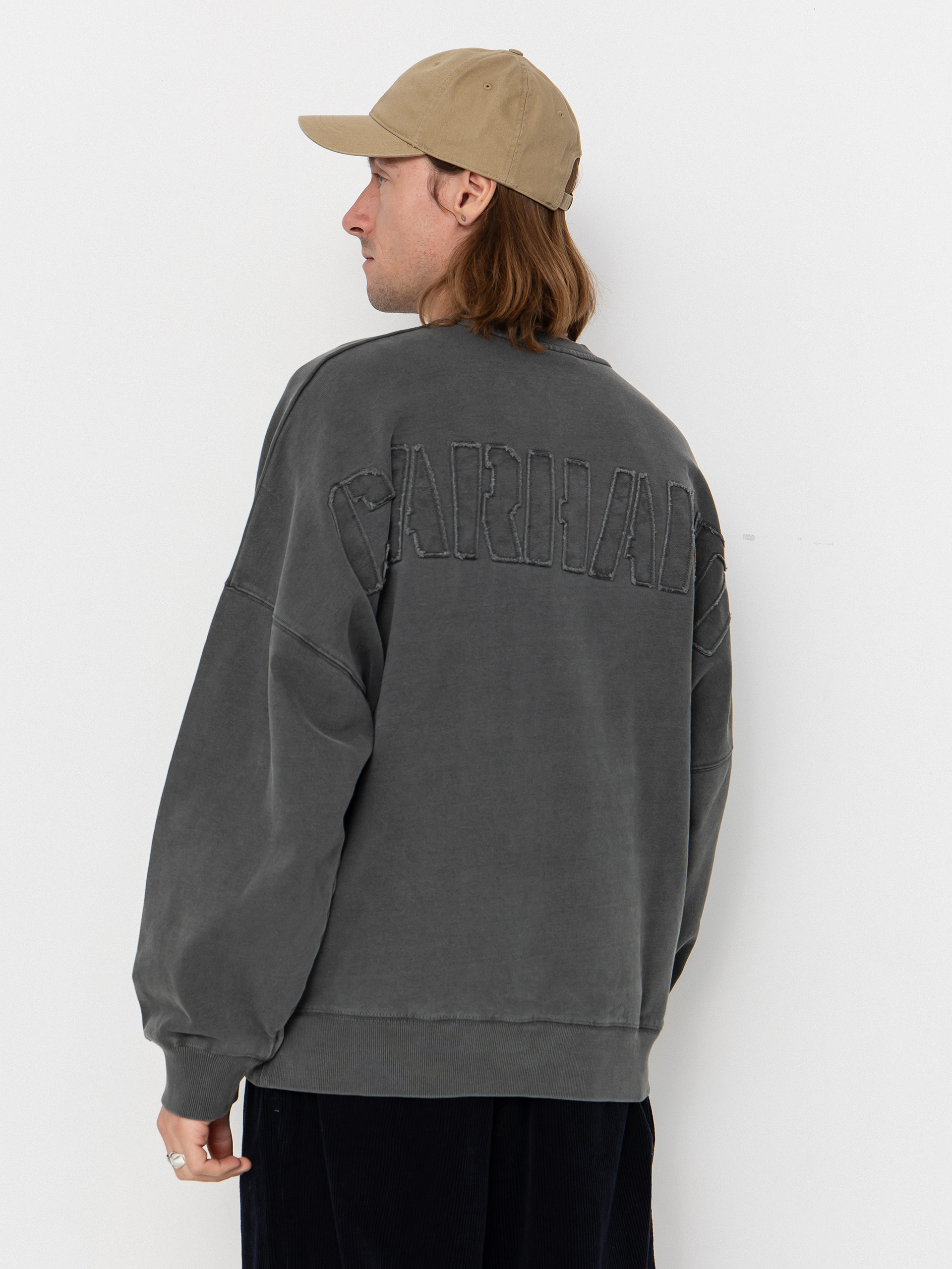 Суитшърт Carhartt WIP RGGD (black/garment dyed)