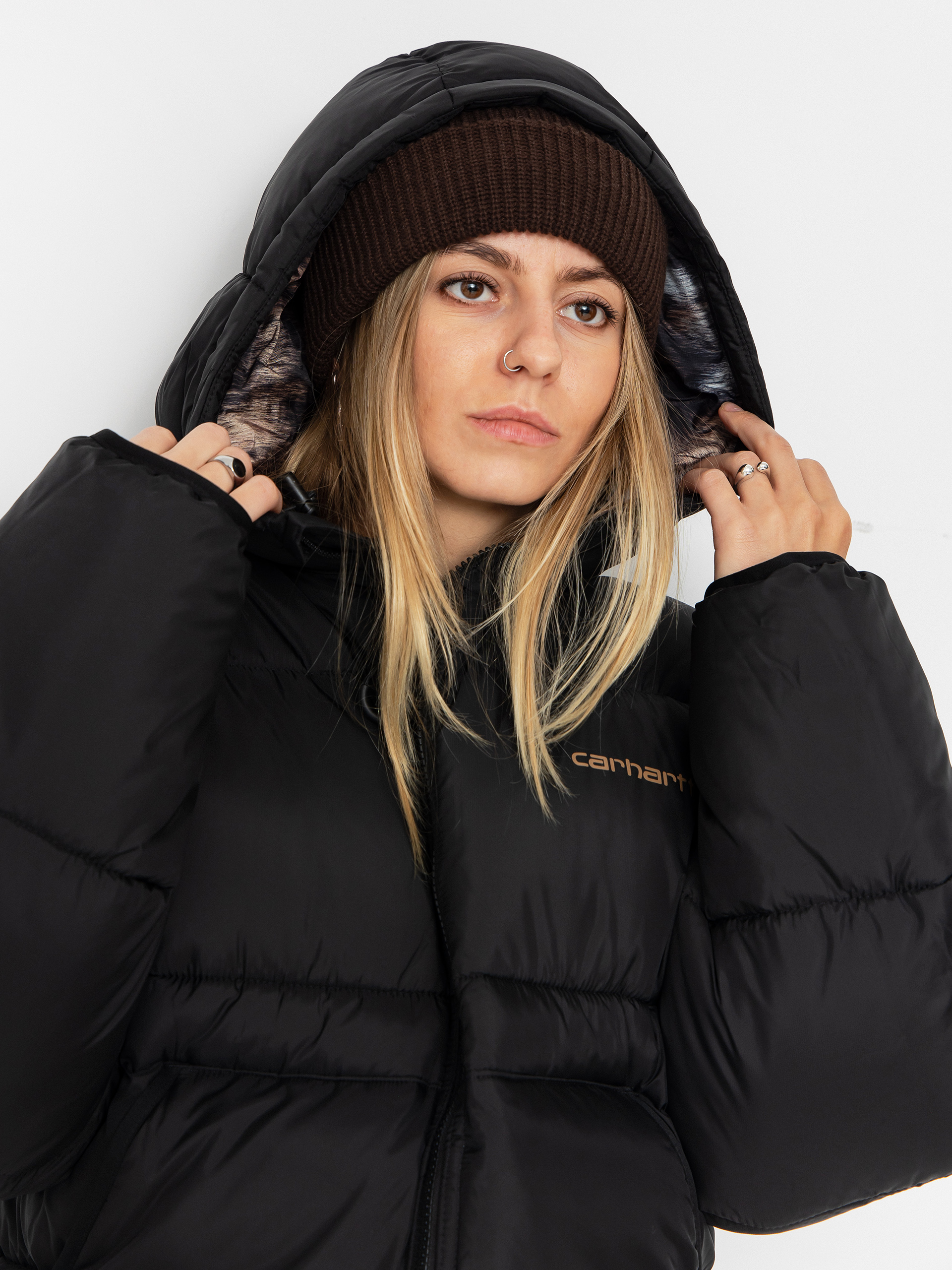 Яке Carhartt WIP Toronto Wmn (black/wild dog print)