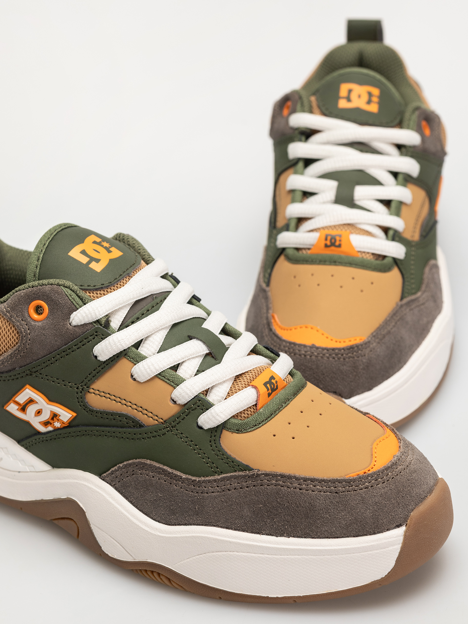 Обувки DC Ascend (brown/olive)