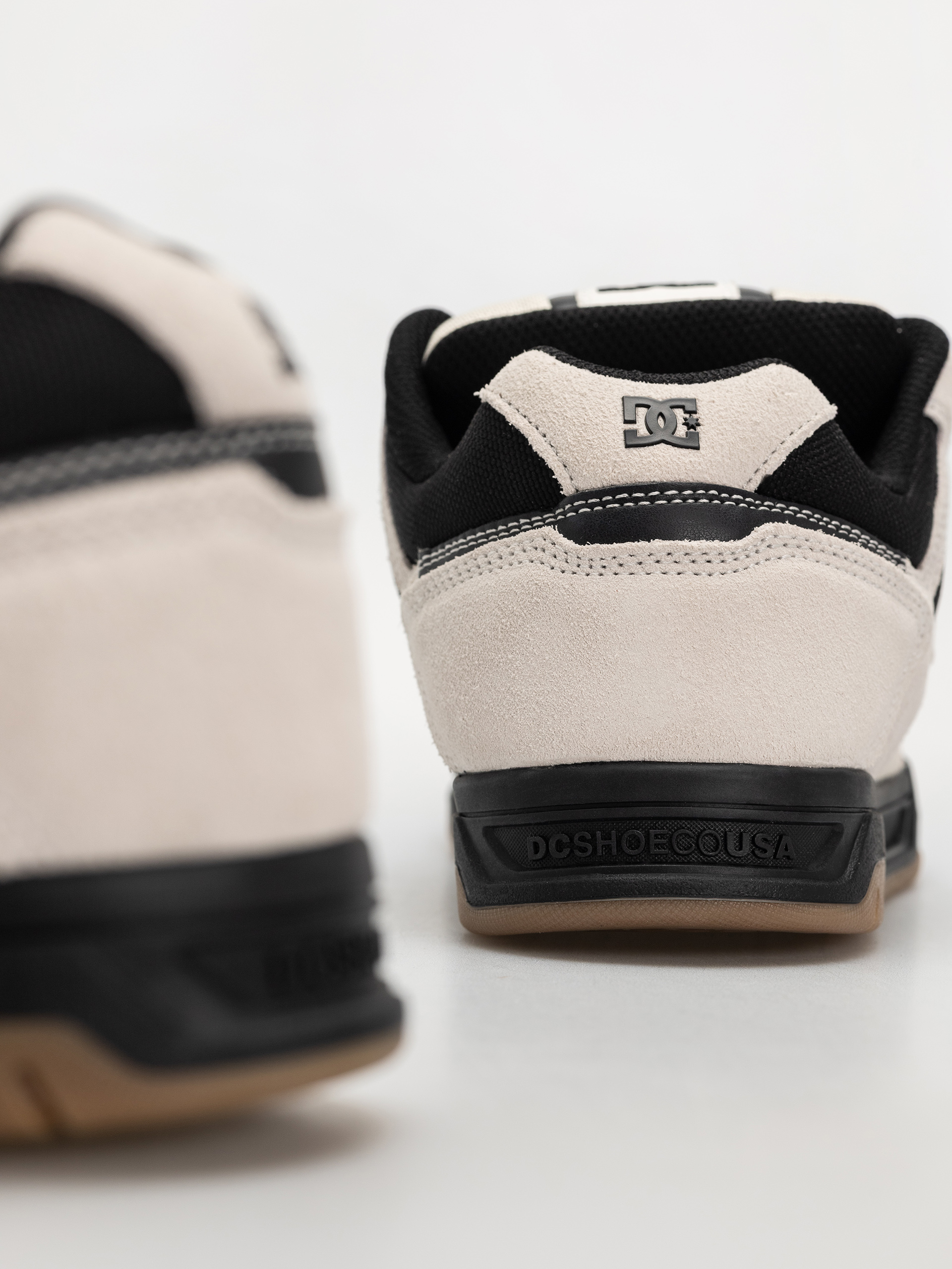Обувки DC Stag (off white)