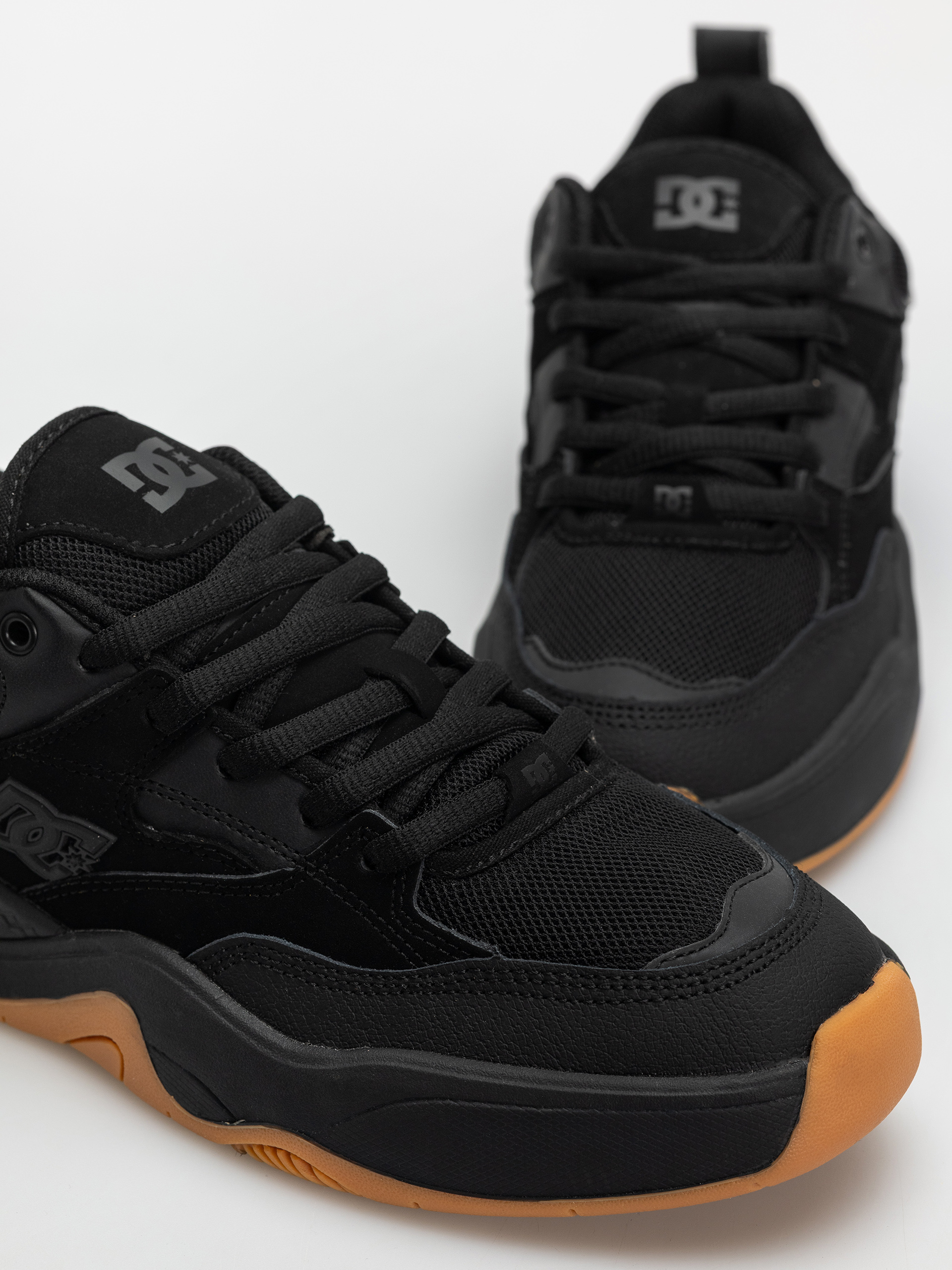 Обувки DC Ascend (black/black/gum)