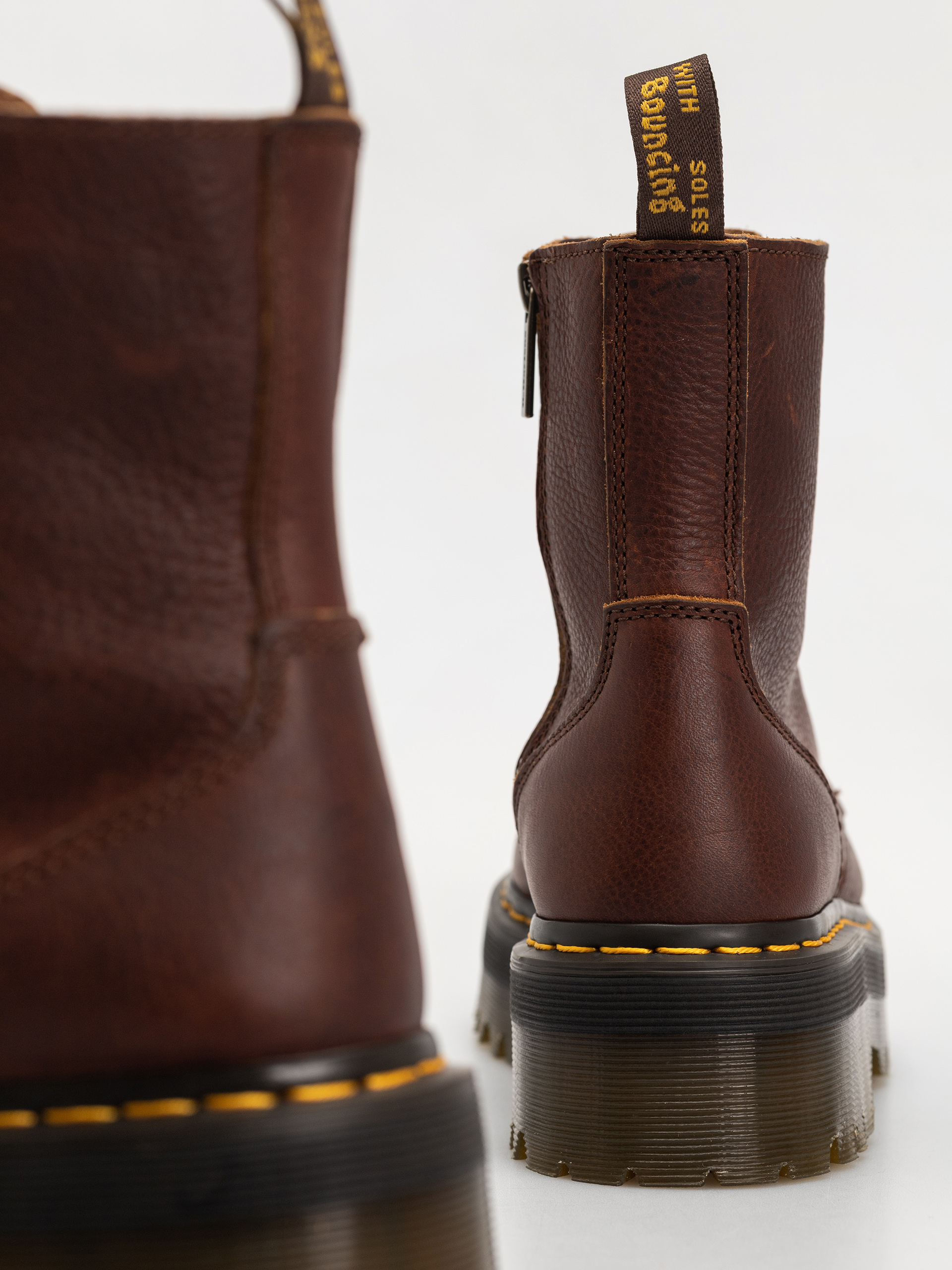 Обувки Dr. Martens Jadon (cashew ambassador)