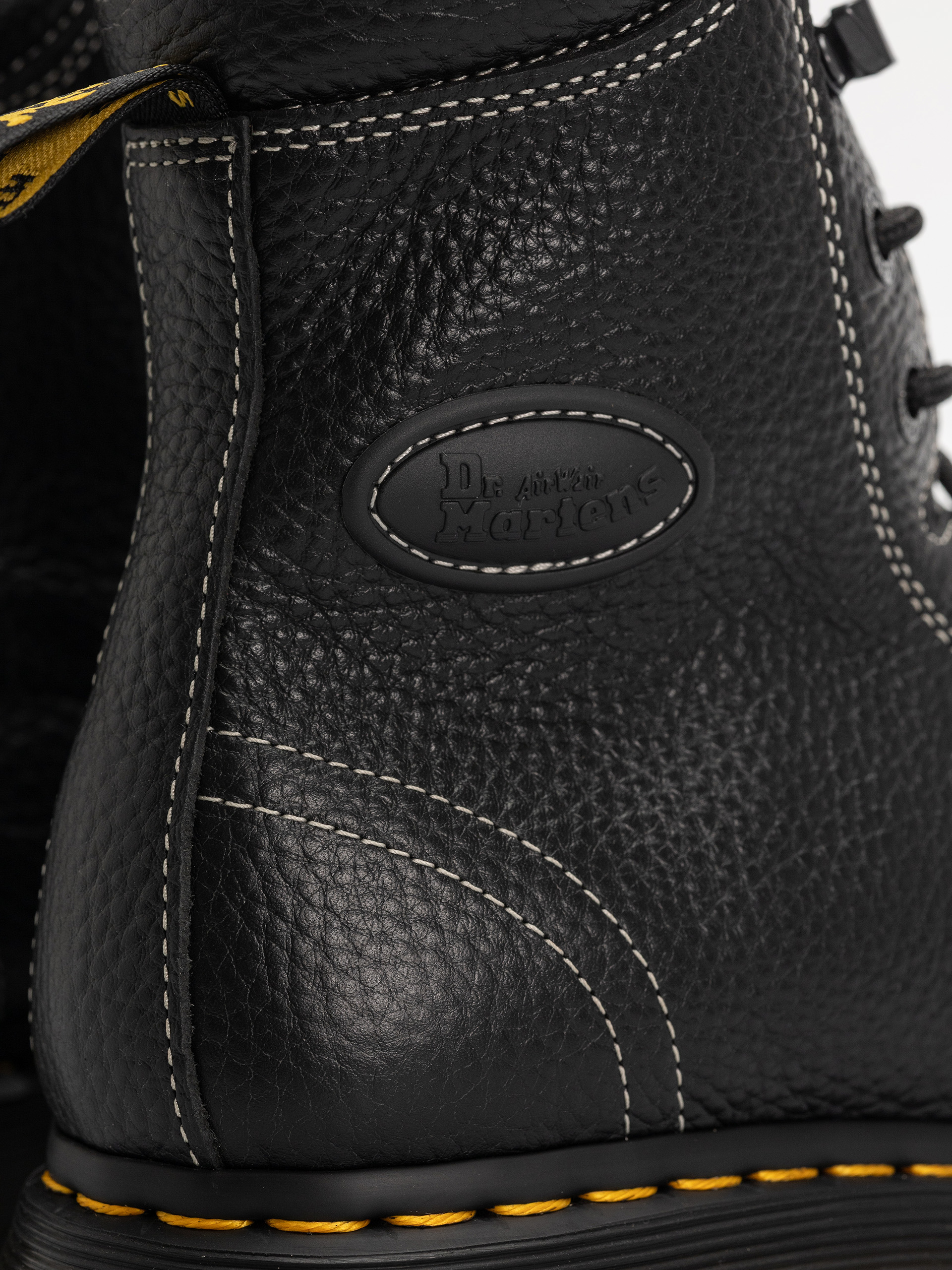 Обувки Dr. Martens Buzz 8i Wmn (black milled nappa)