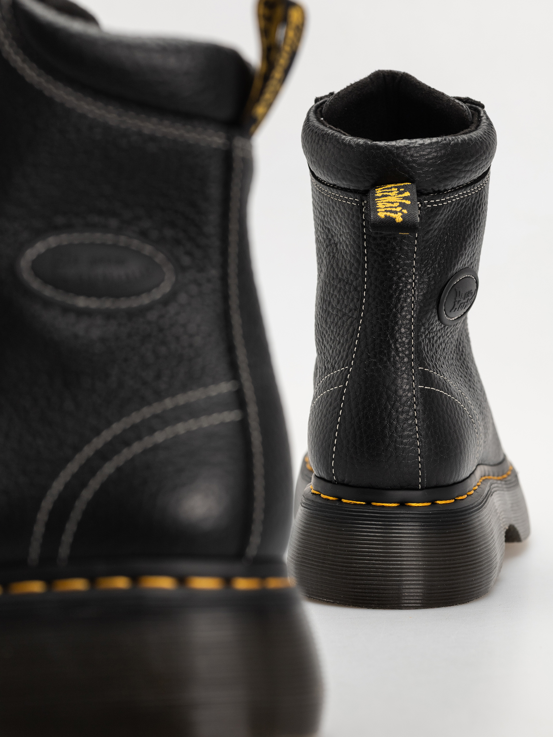 Обувки Dr. Martens Buzz 8i Wmn (black milled nappa)
