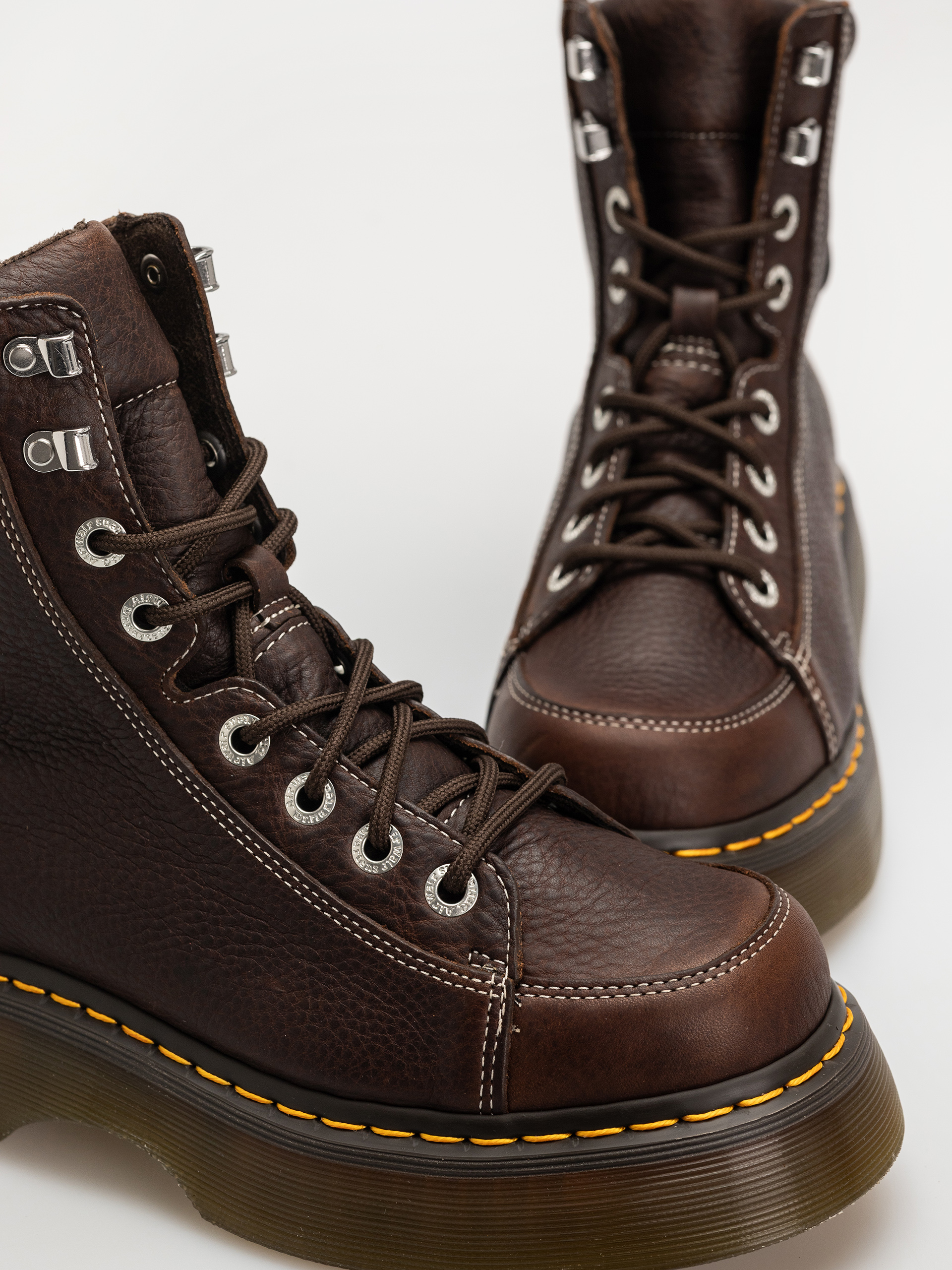 Обувки Dr. Martens Buzz 8i Wmn (dark brown grizzly)