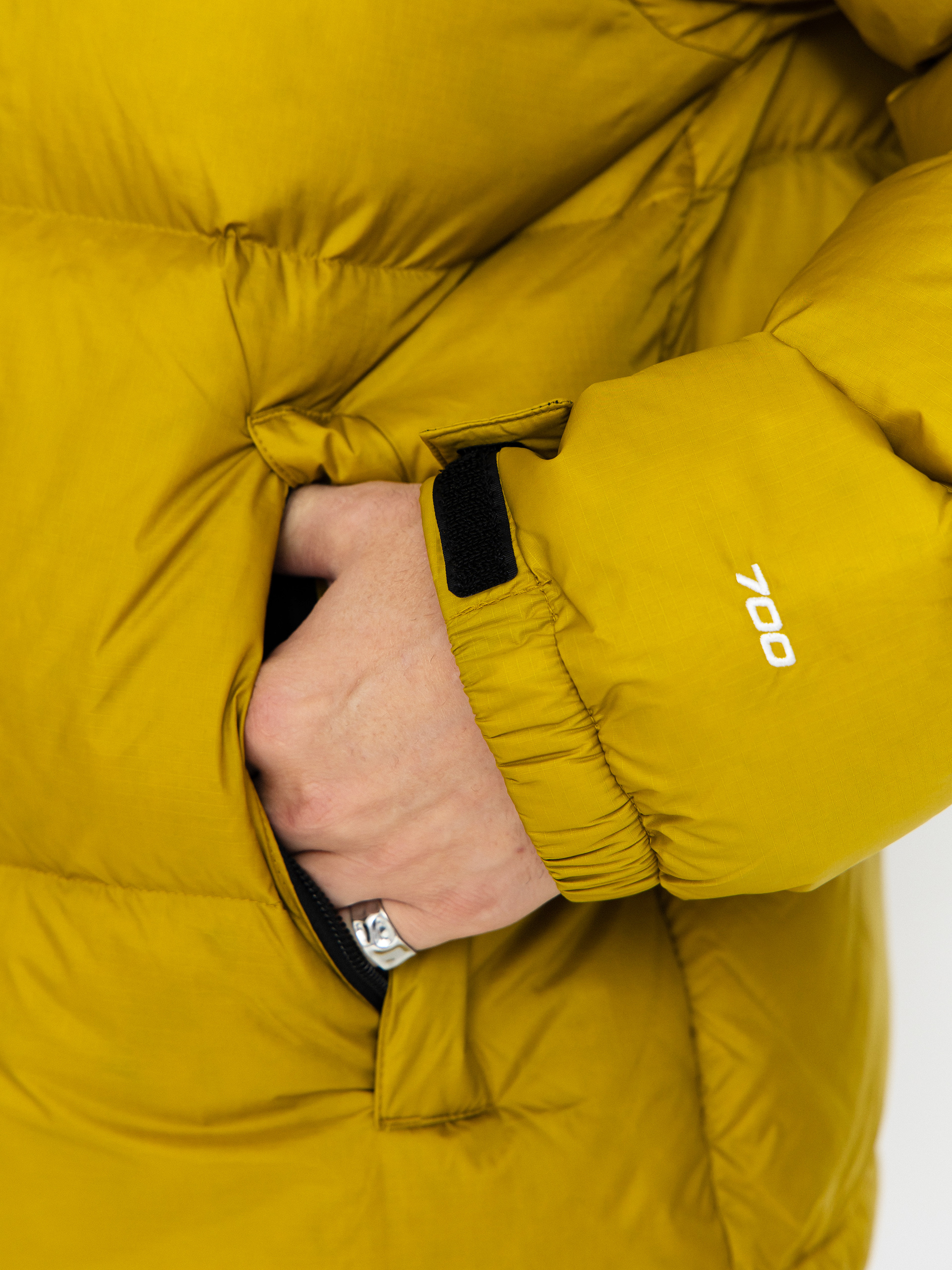 Яке The North Face 1996 Retro Nuptse (deep dijon/tnf black)
