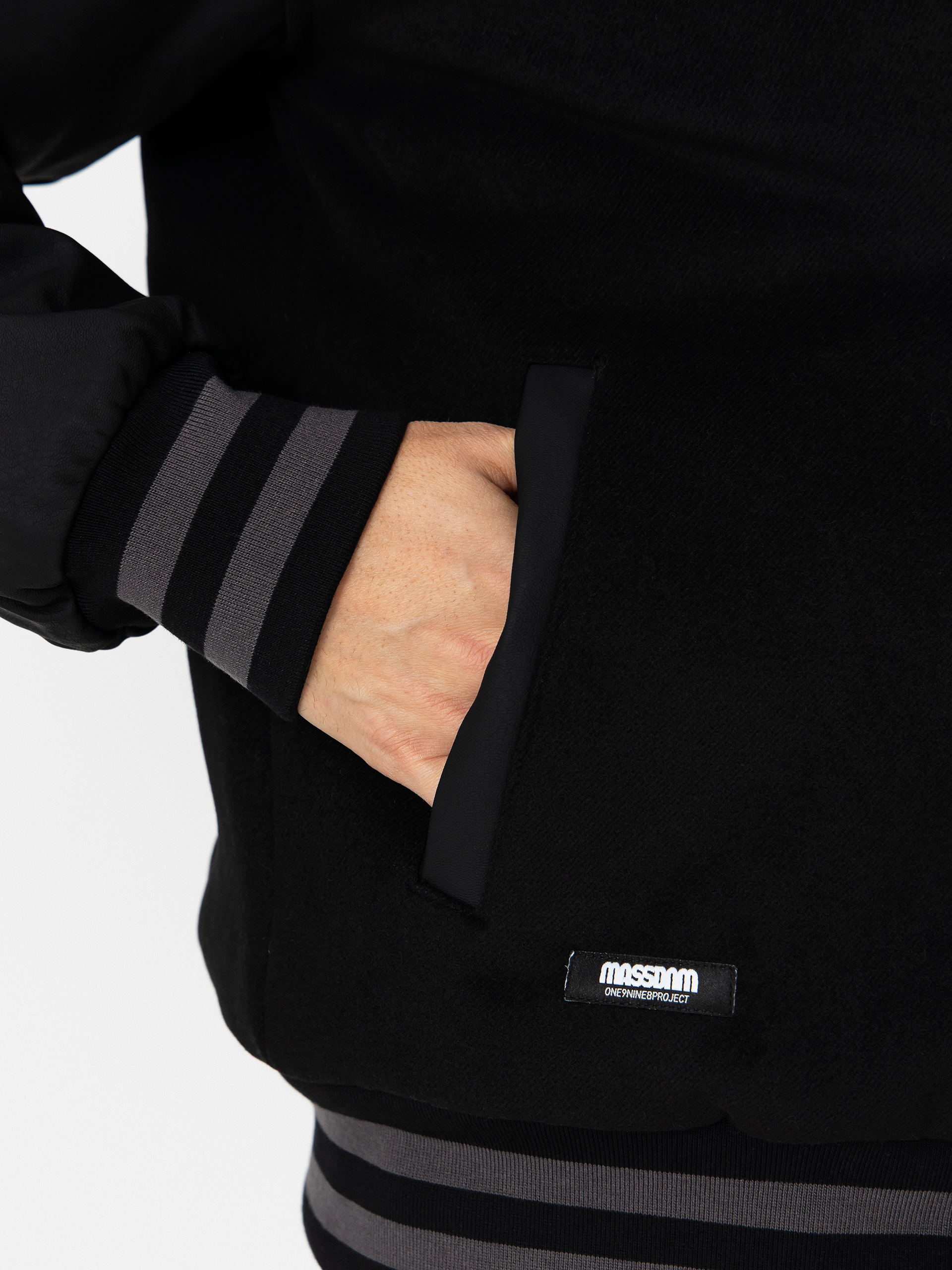 Яке MassDnm Alabama (black)