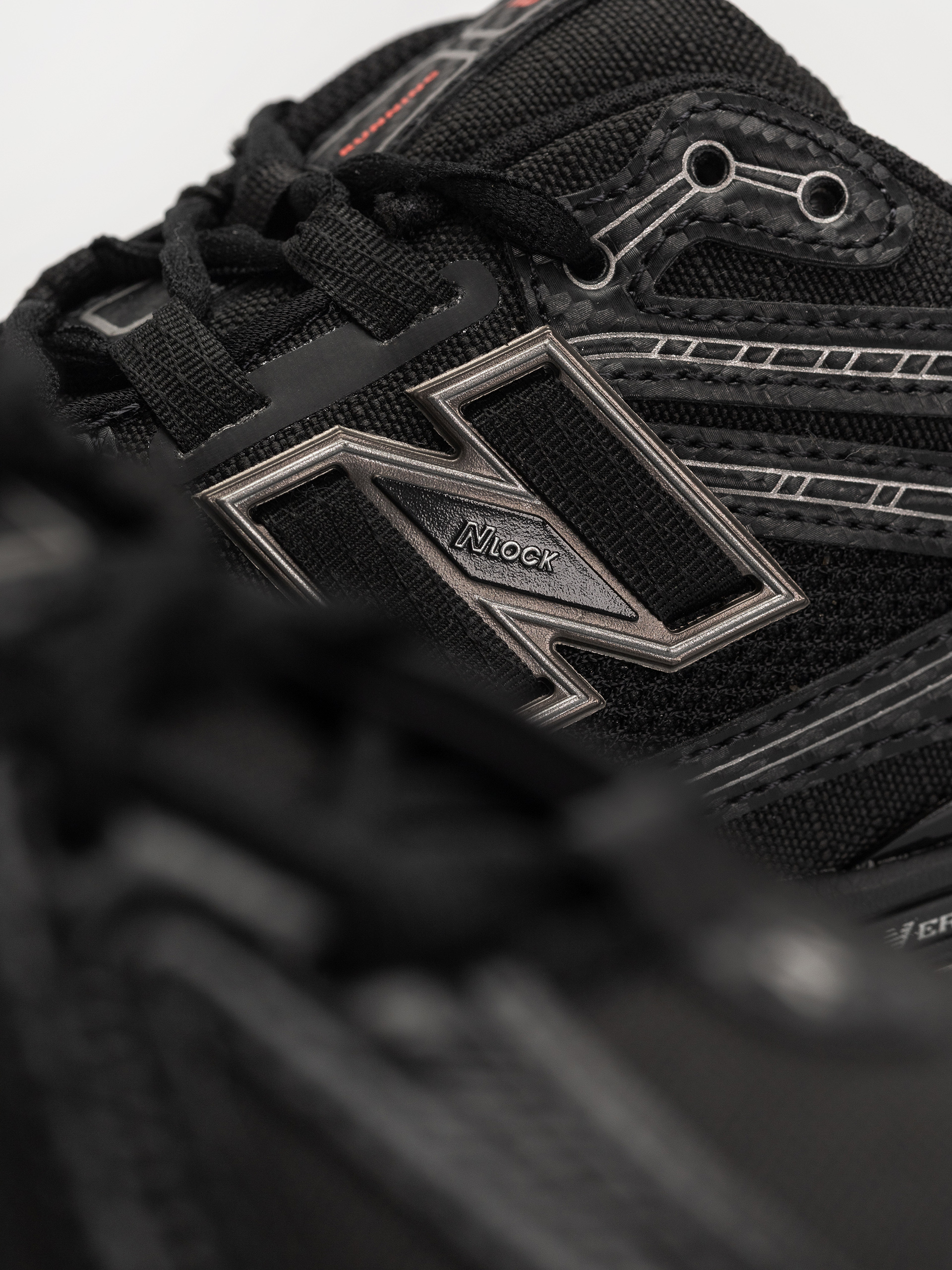 Обувки New Balance 1906 (black)