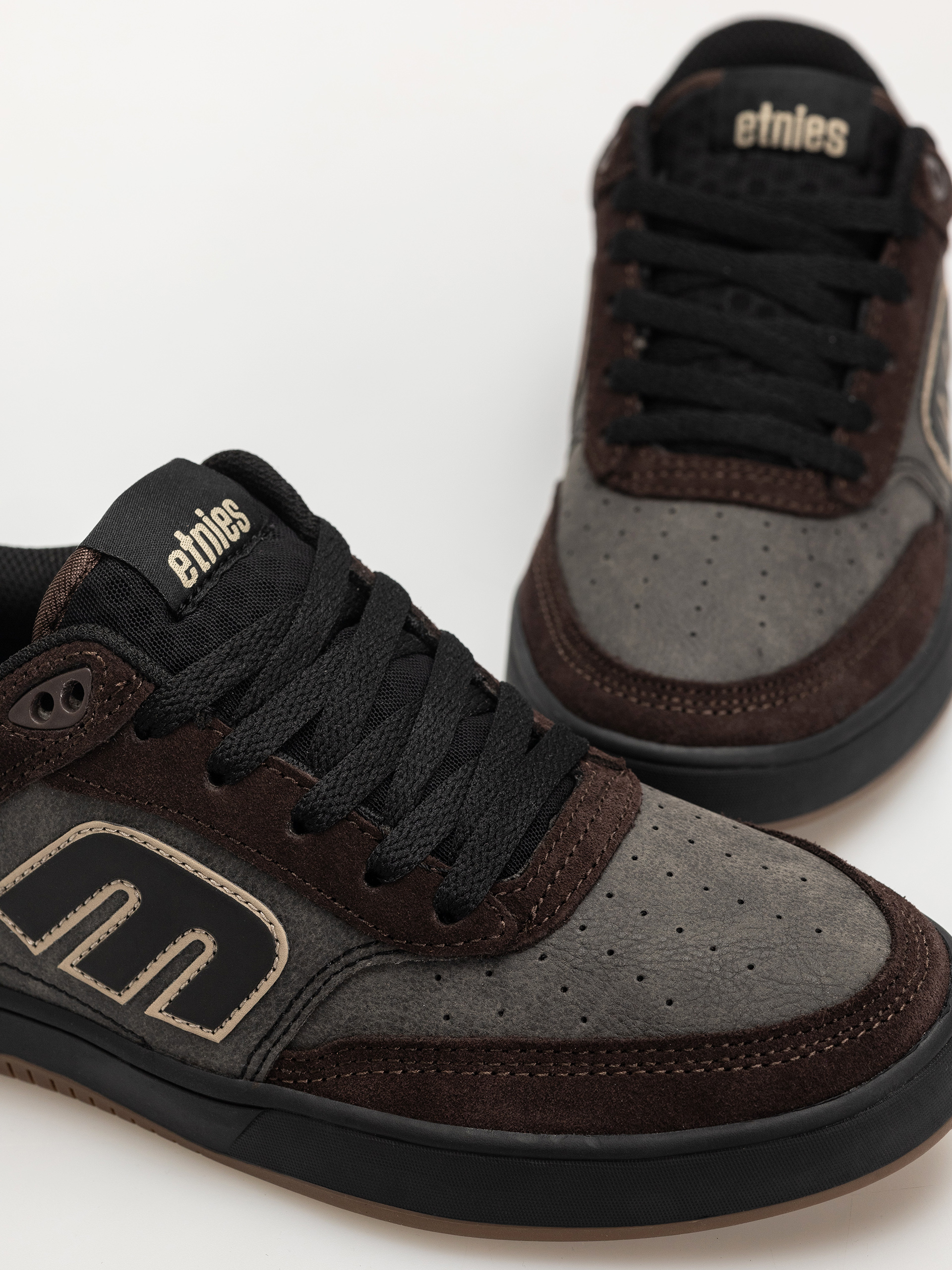 Обувки Etnies Serin Michelin (brown/black)