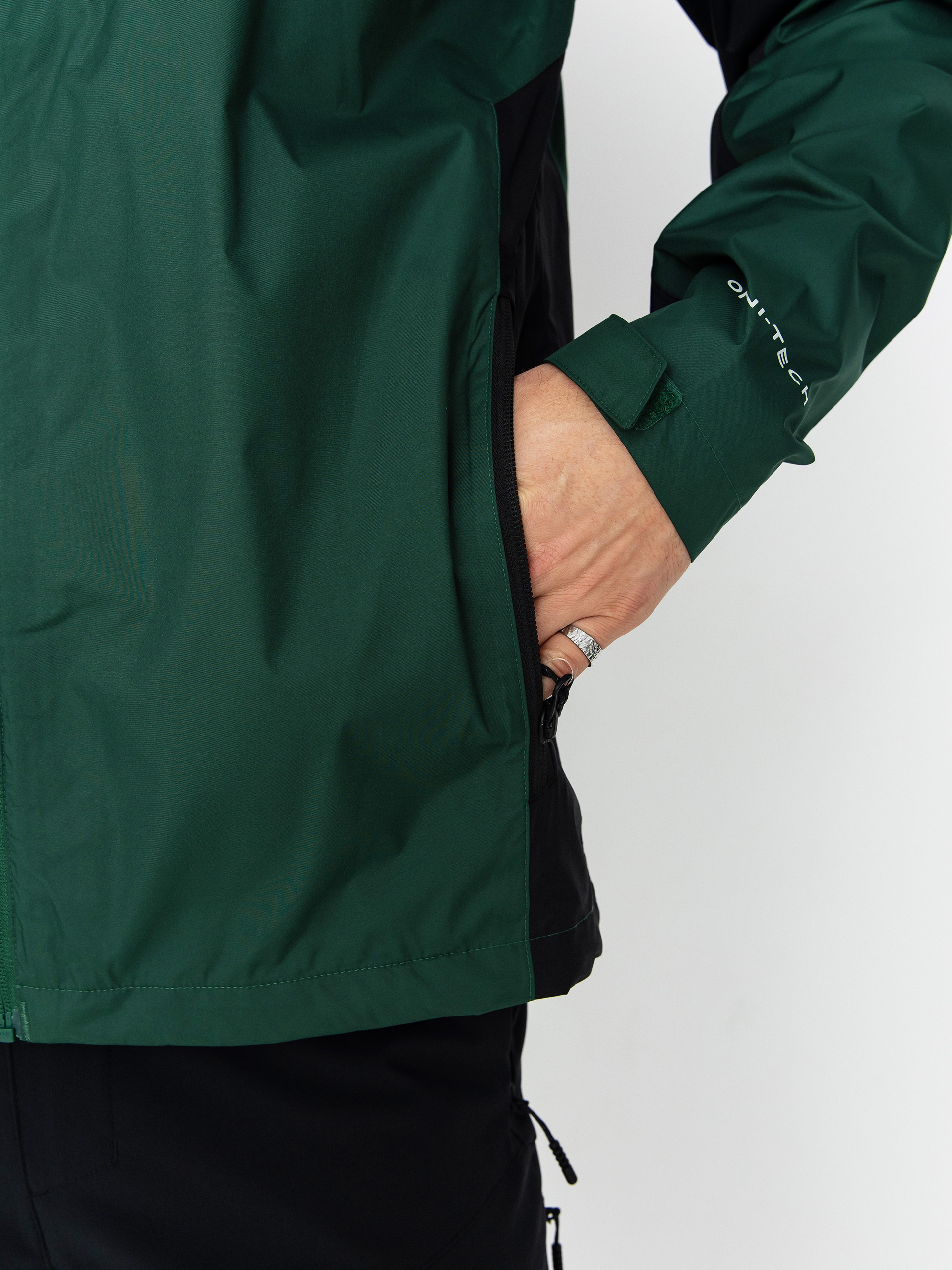Яке Columbia Inner Limits III (rain forest/black)