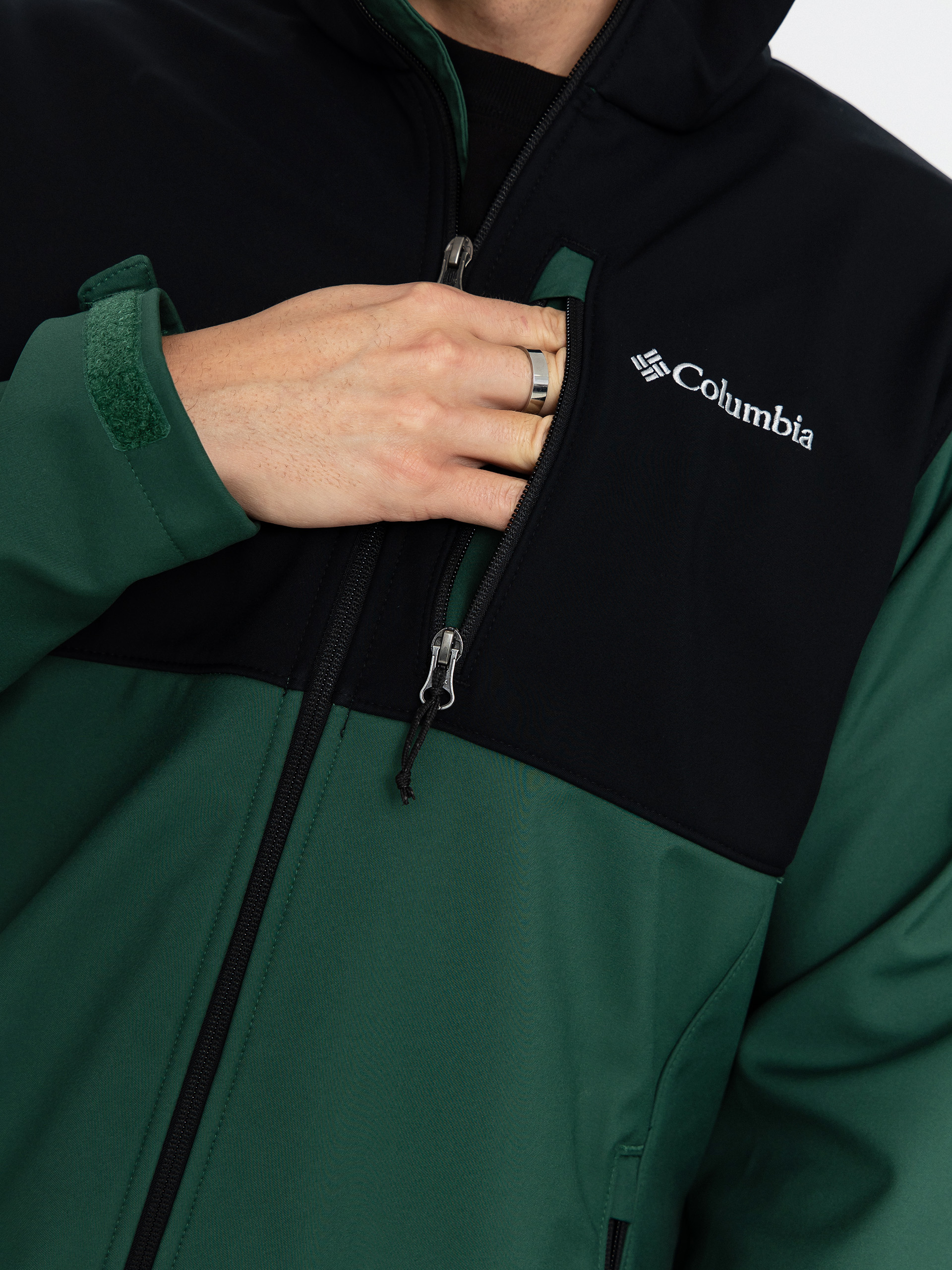 Яке Columbia Ascender Softshell (rain forest/black)
